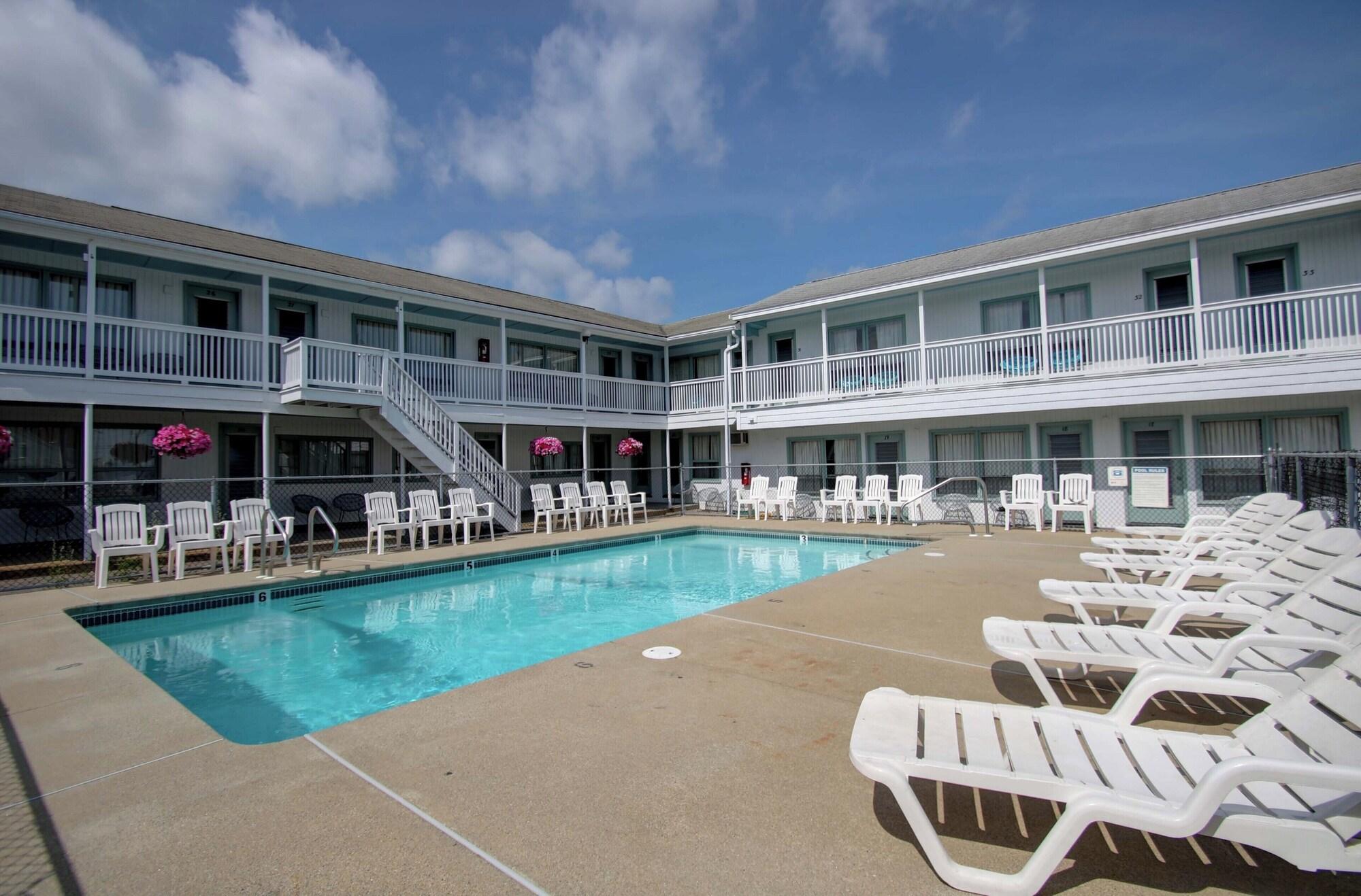 Varios Dolphyn Motel