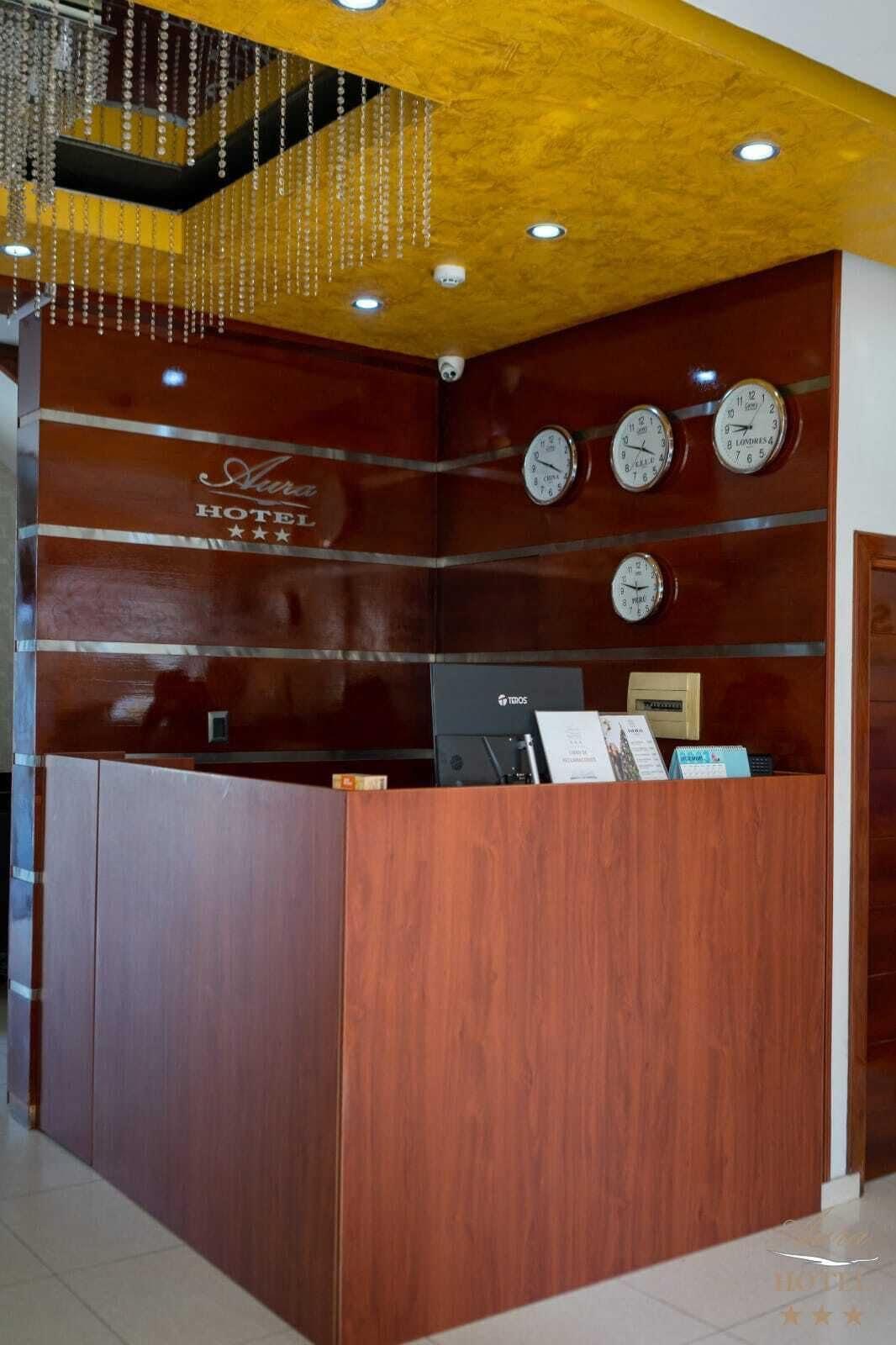 Vista Lobby Aura Hotel