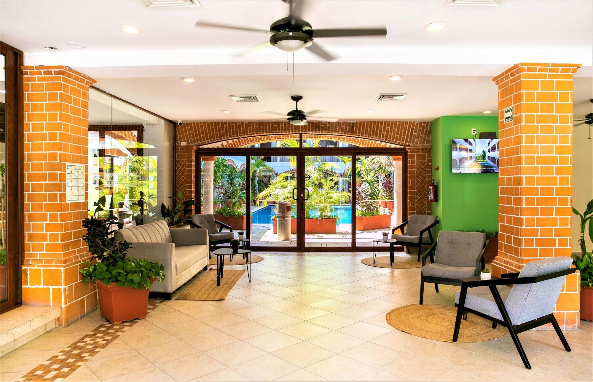Vista Lobby Hotel Colonial Playa del Carmen