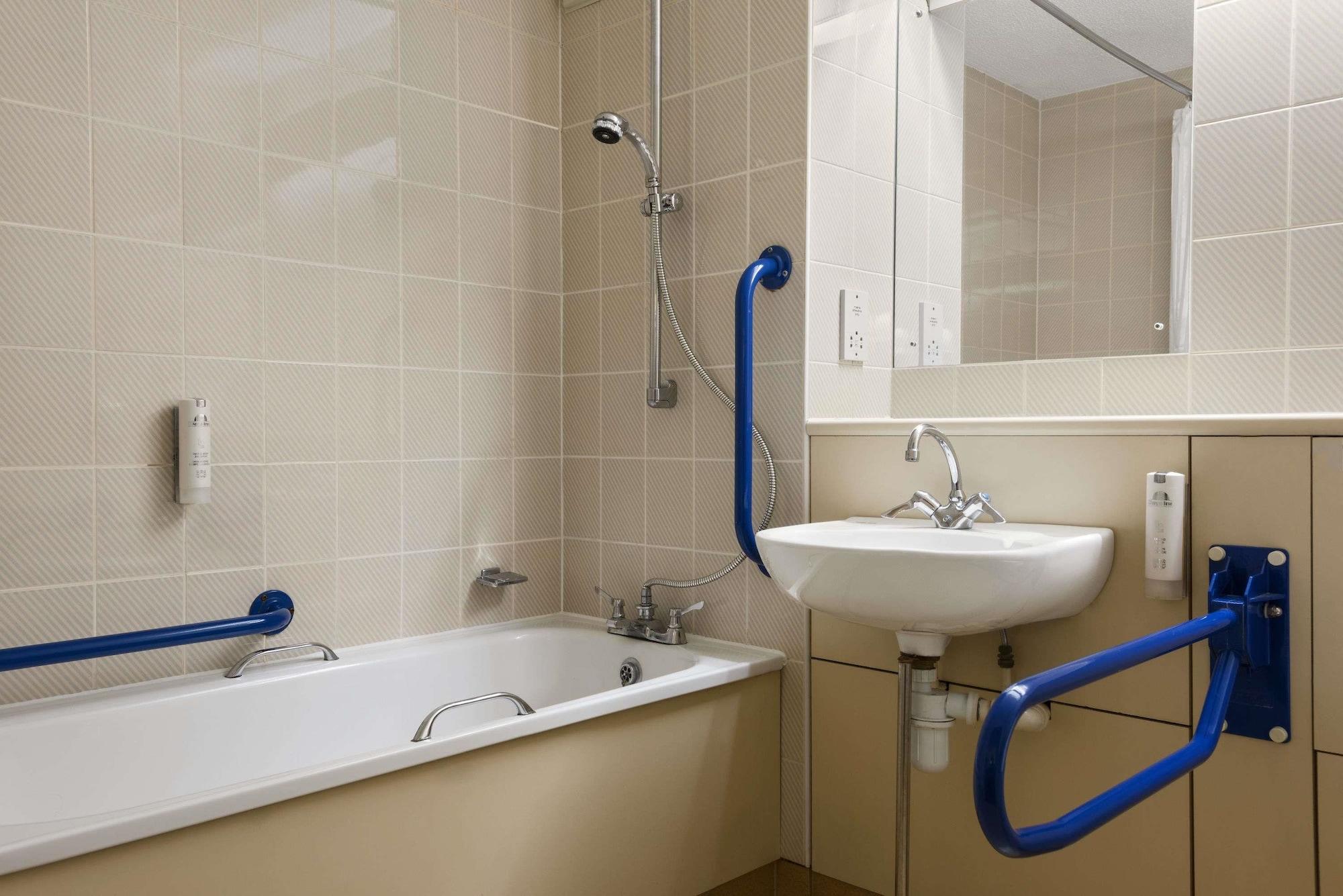 Equipamiento de Habitación Days Inn by Wyndham Bradford M62