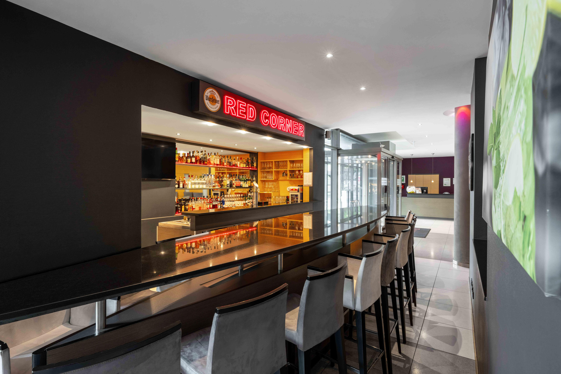Bar/Salón Ramada by Wyndham Essen