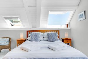 Alquiler Vacacional - “A charming fisherman’s cottage with beautiful views over the harbour and sea”