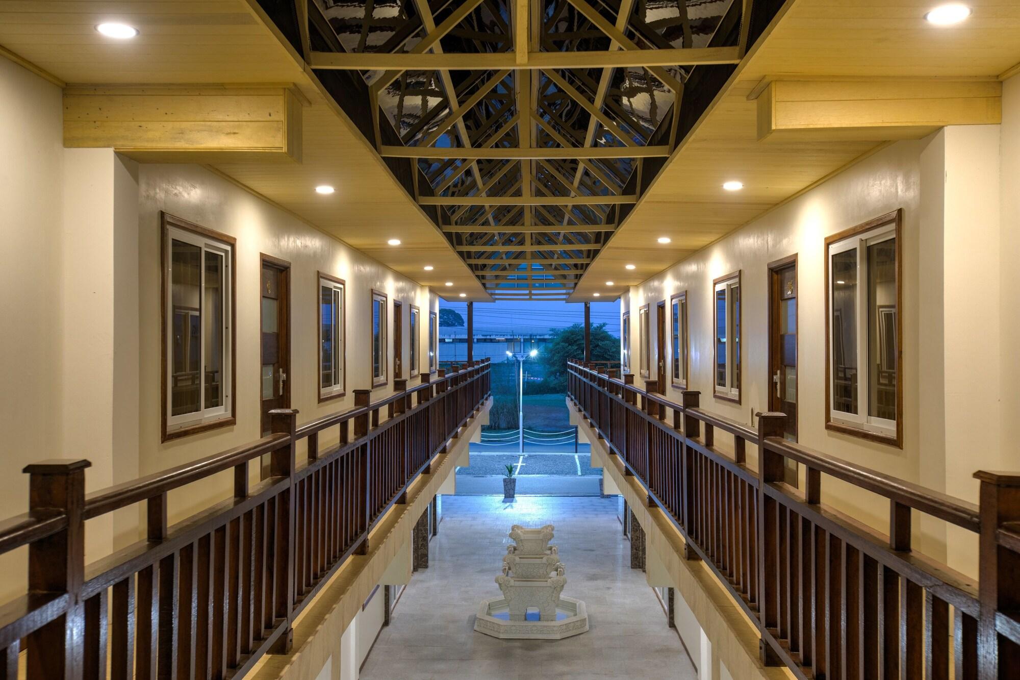 Vista Lobby Royal Mansion
