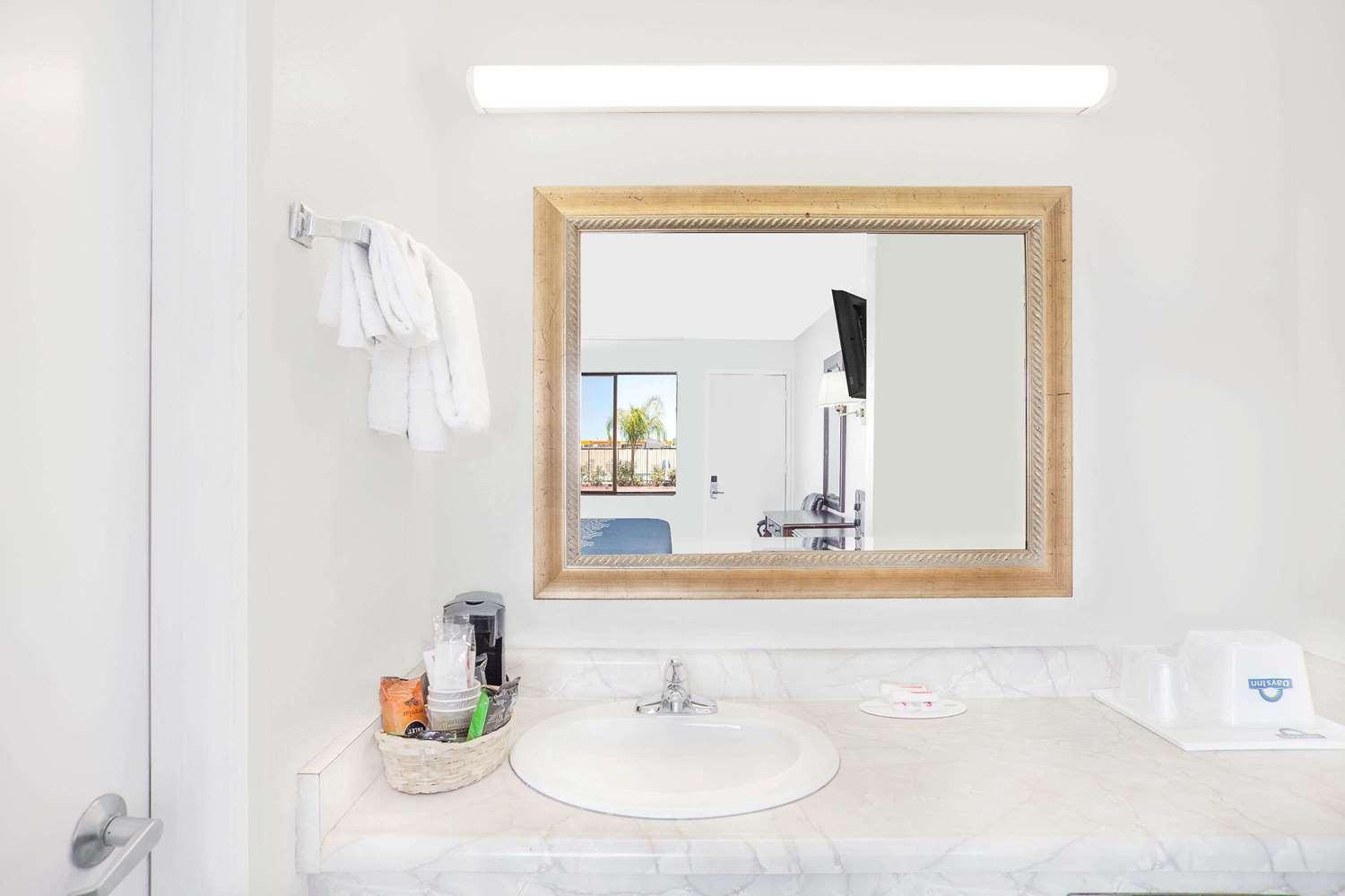 Equipamiento de Habitación Days Inn by Wyndham Lost Hills