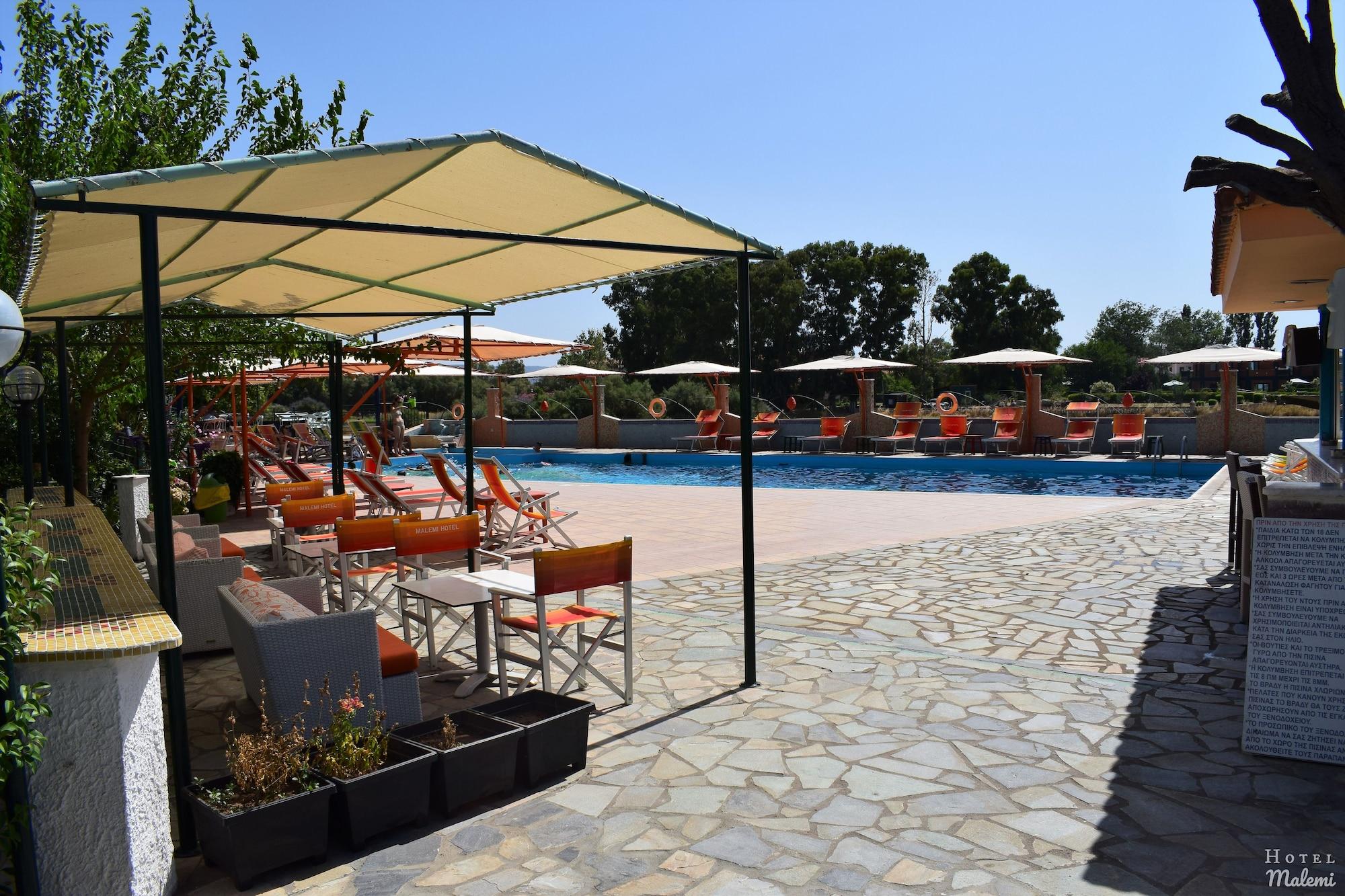 Vista Piscina Malemi Organic Hotel