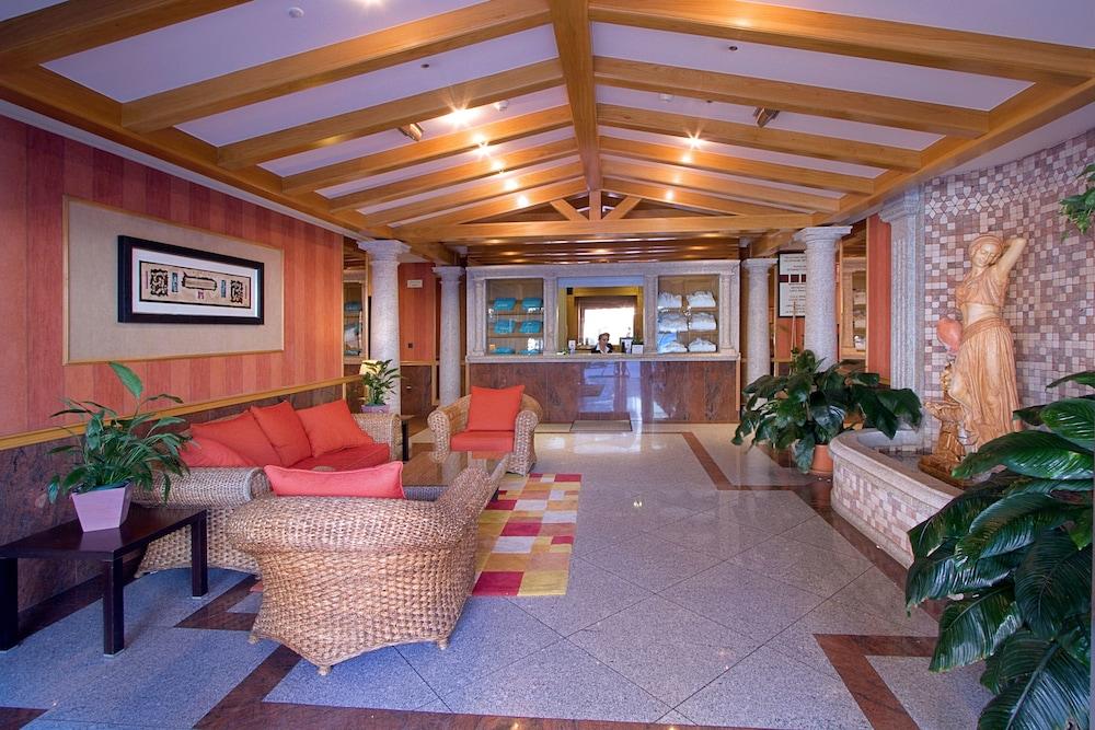 Vista Lobby Mediterraneo Real Apartamentos Turísticos
