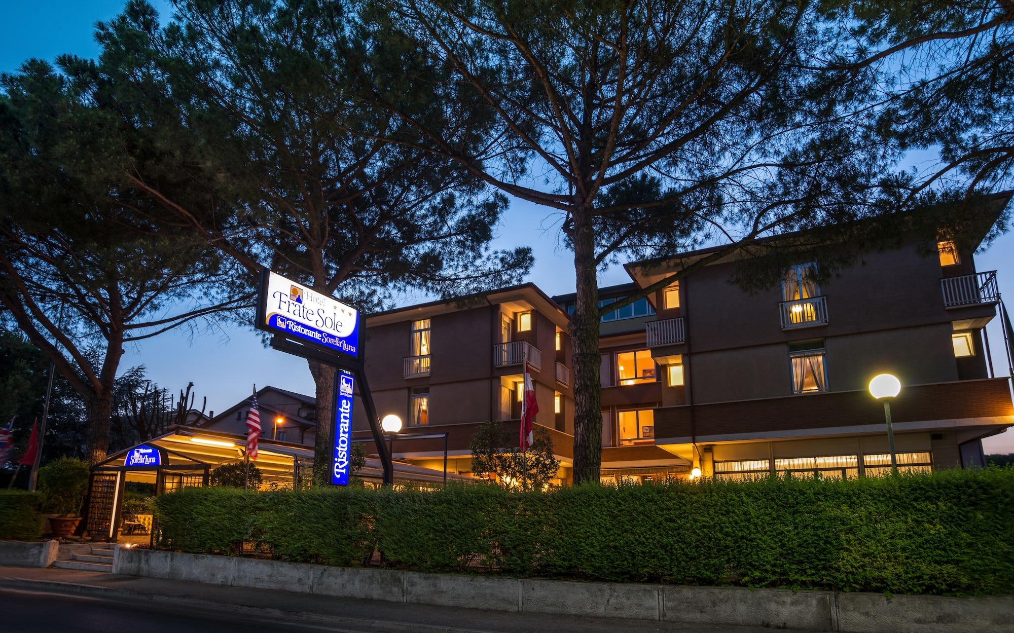 Varios Hotel Frate Sole