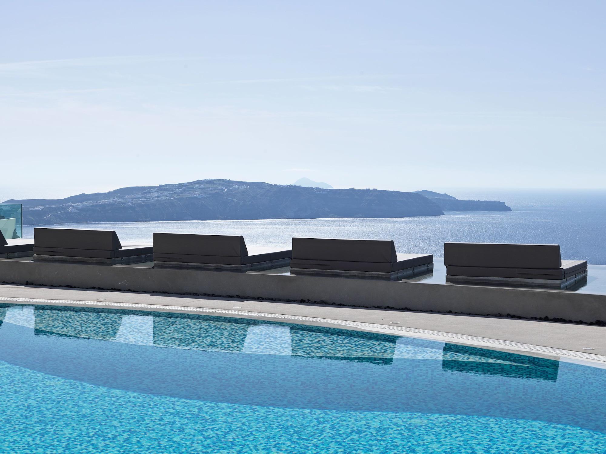 Varios Lilium Hotel