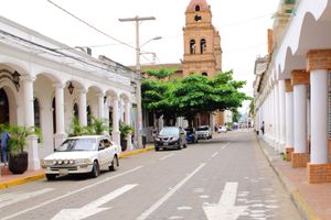 Vuelo - Vuelos a Santa Cruz de la Sierra