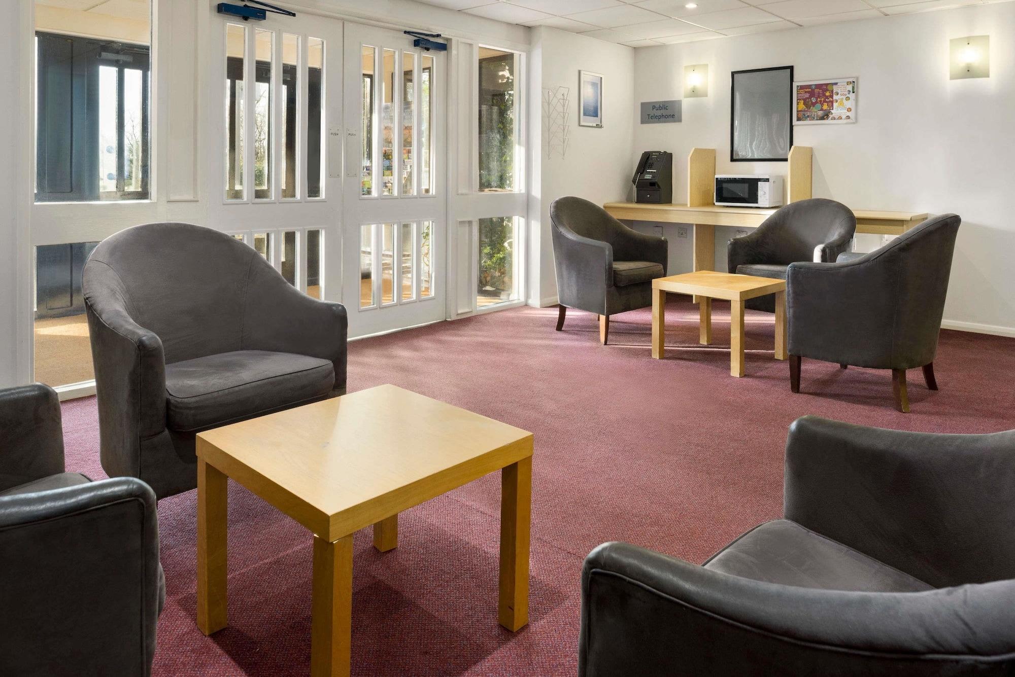 Restaurant Days Inn by Wyndham Gretna Green M74