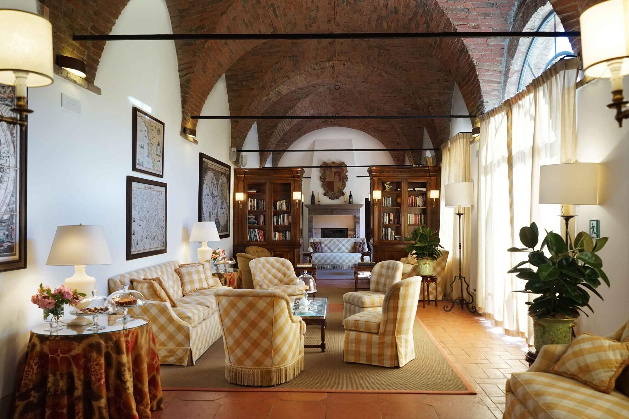 Vista Lobby Castello Banfi - Il Borgo