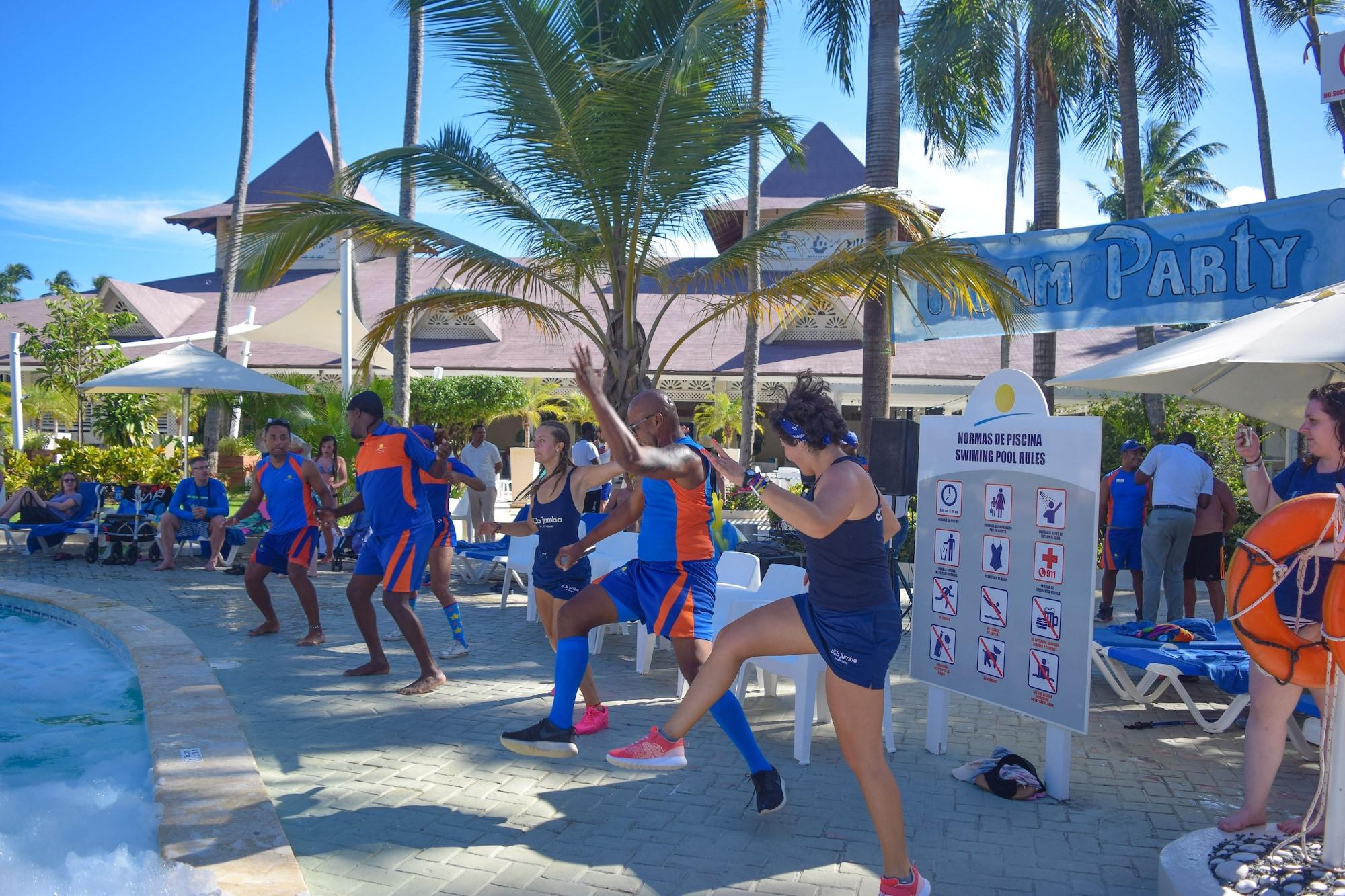 Playa Vista Sol Punta Cana Beach Resort & Spa - All Inclusive