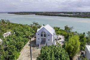 Alquiler Vacacional - Holley House 4 Bedroom Home by RedAwning