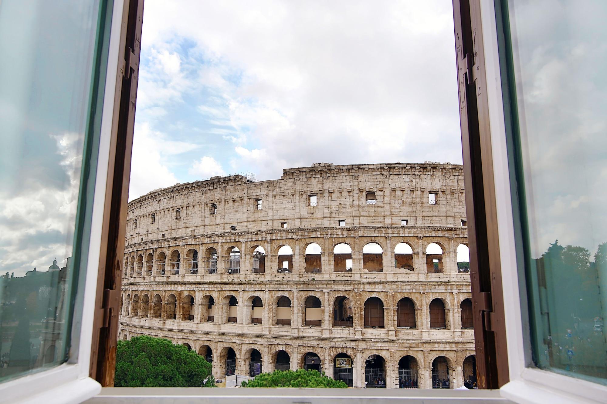 Vista Exterior Magia at Colosseum
