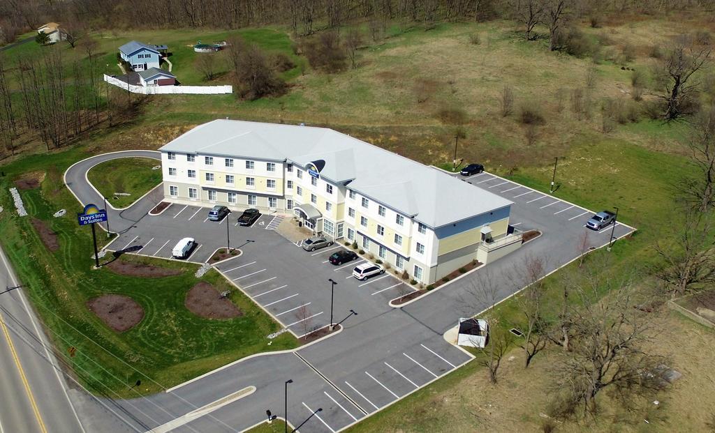 Vista Exterior Sleep Inn & Suites Altoona North