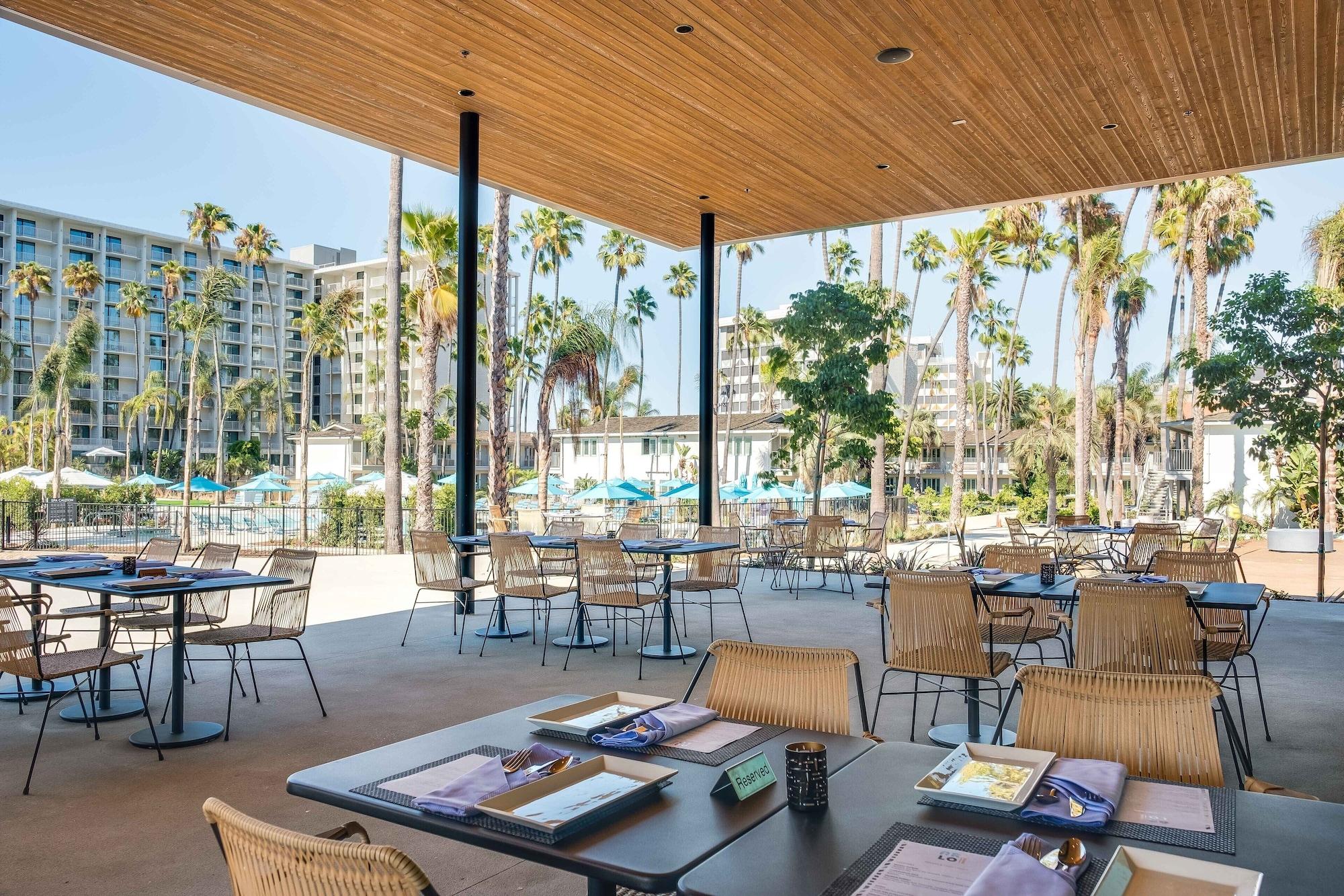Restaurant Town and Country San Diego