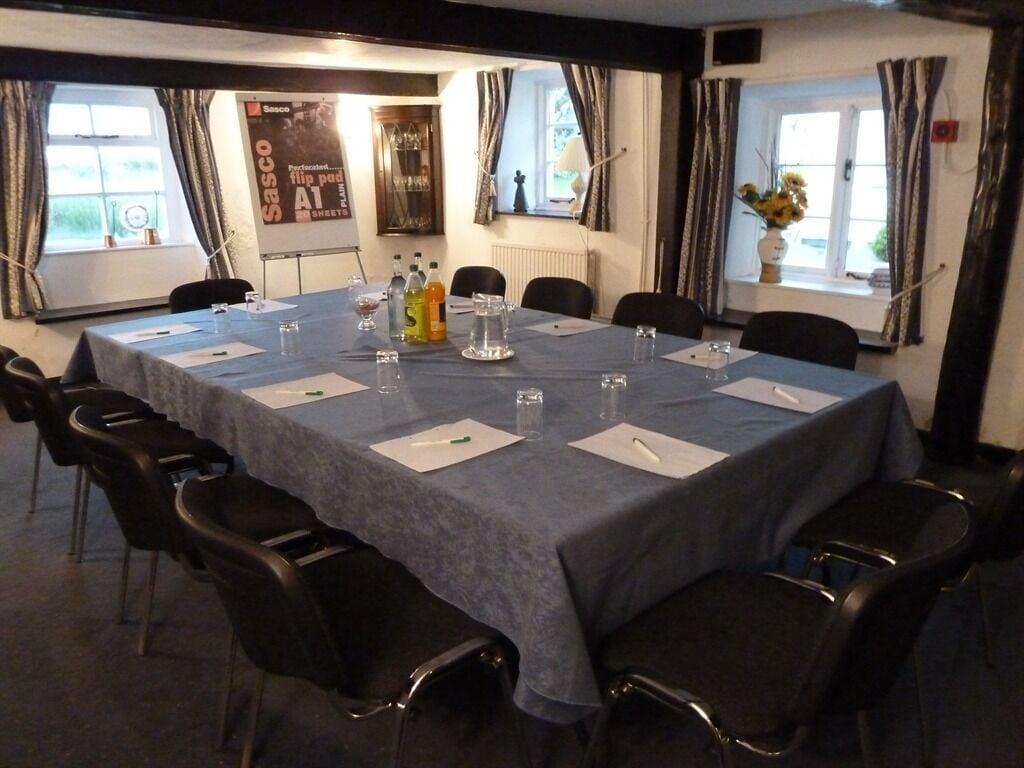 Sala de Reuniones Apple Tree Hotel
