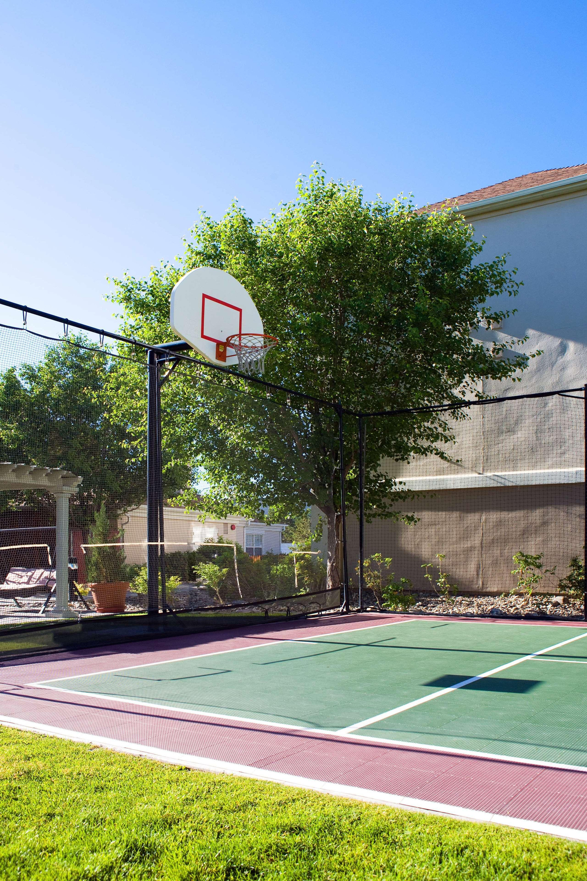 Instalaciones Recreativas Sonesta ES Suites Reno