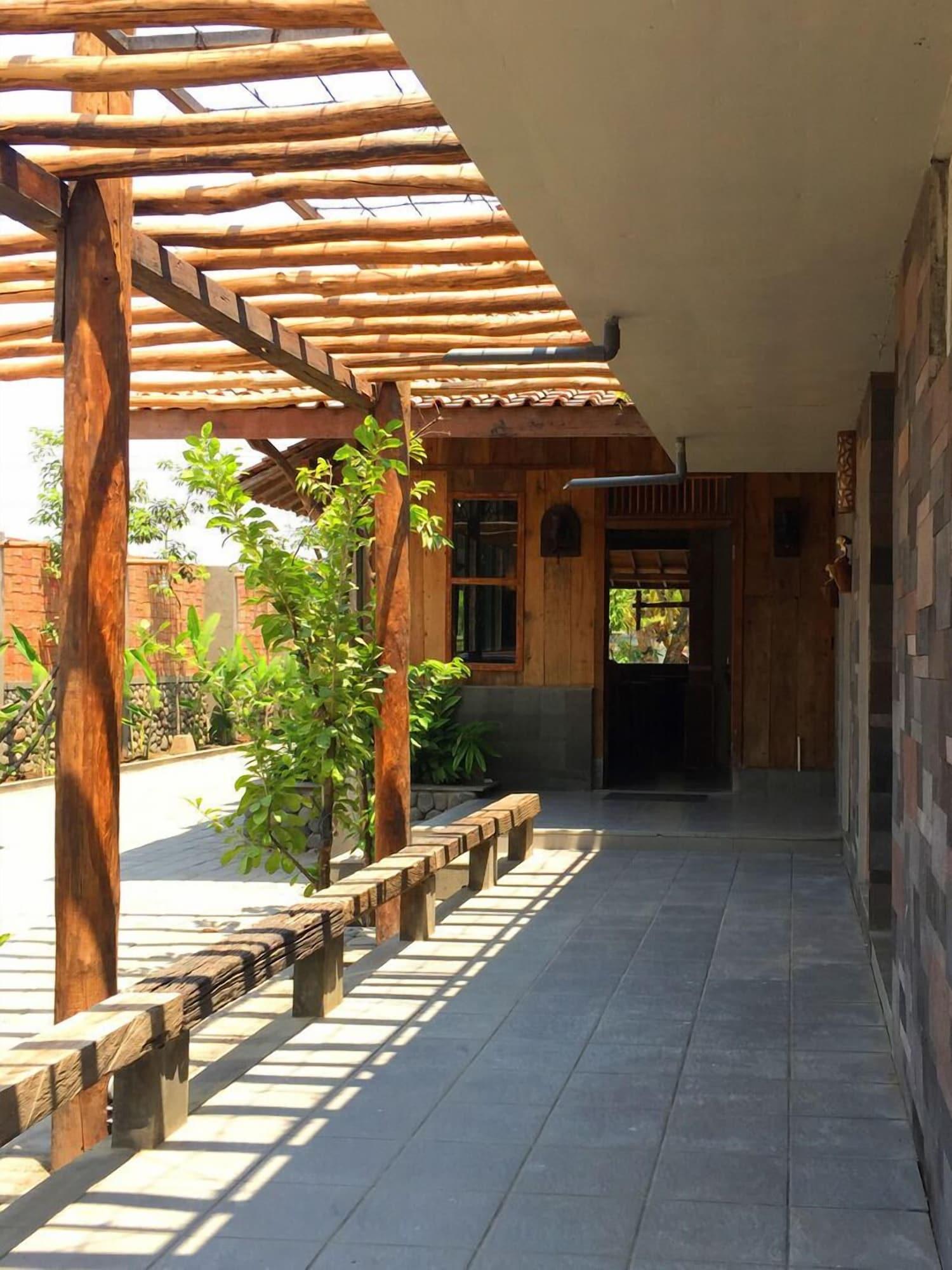 Vista Exterior WARISAN Heritage Boutique Hotel