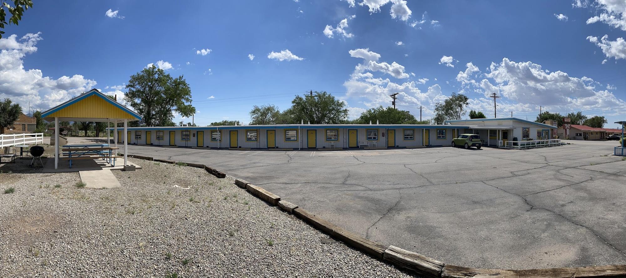 Vista Exterior Rainbow Inn & Cottages