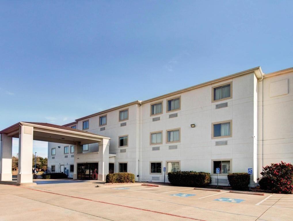 Vista Exterior Motel 6 Woodway, TX