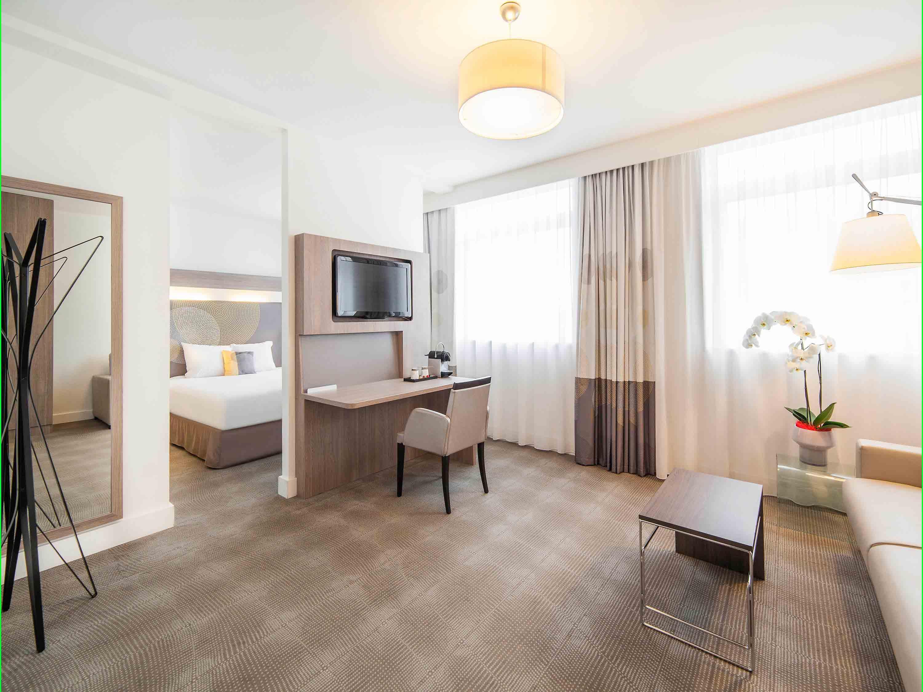 Vista Exterior Novotel Spa Rennes Centre Gare