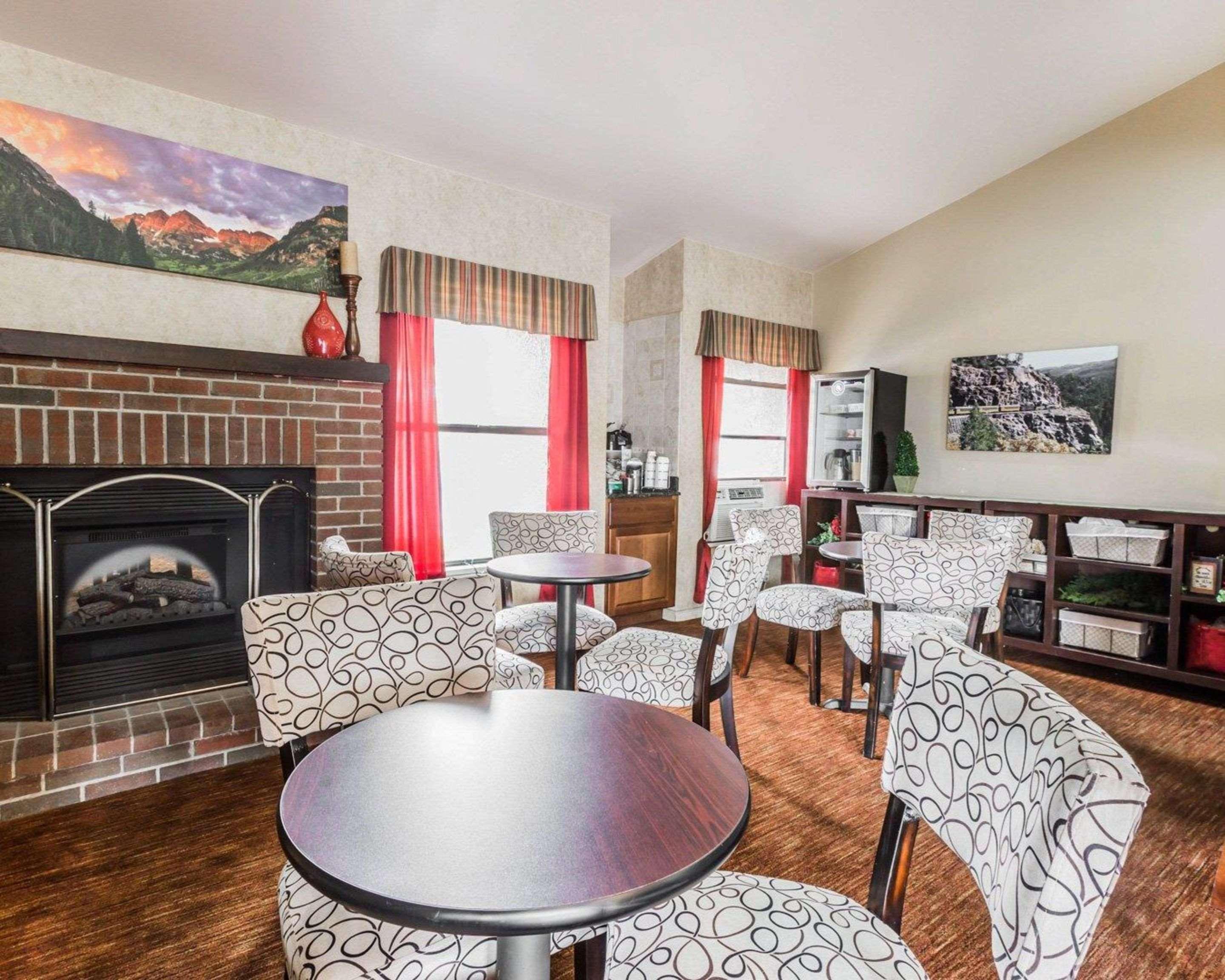 Vista Lobby Quality Inn Durango