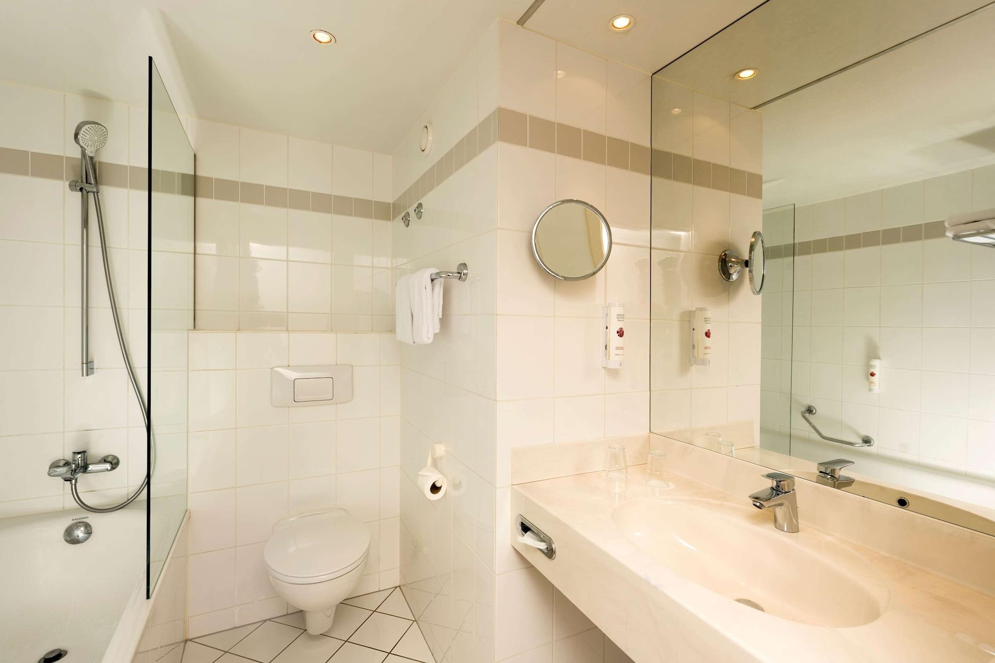 Equipamiento de Habitación Ramada by Wyndham Hannover