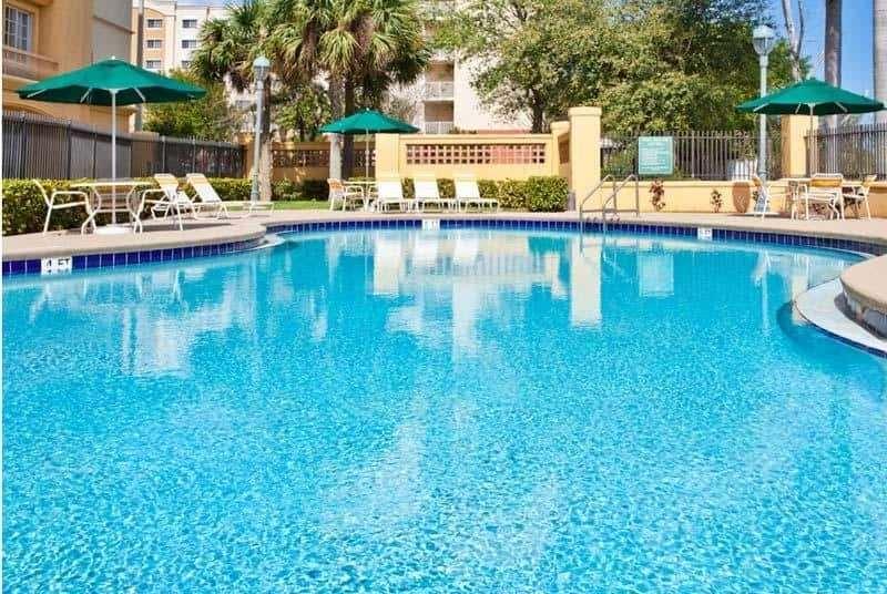 Pool view La Quinta Inn & Suites Fort Lauderdale Airport