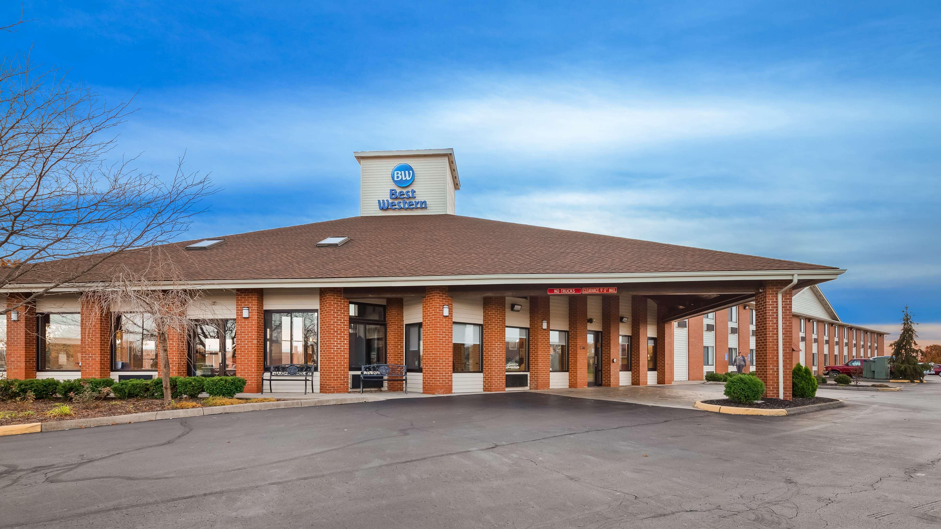 Vista Exterior Best Western Canal Winchester Inn - Columbus South East