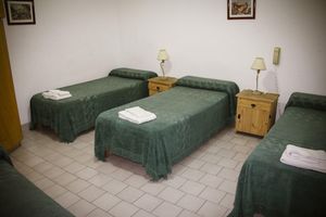 Alojamiento - Hotel Menossi