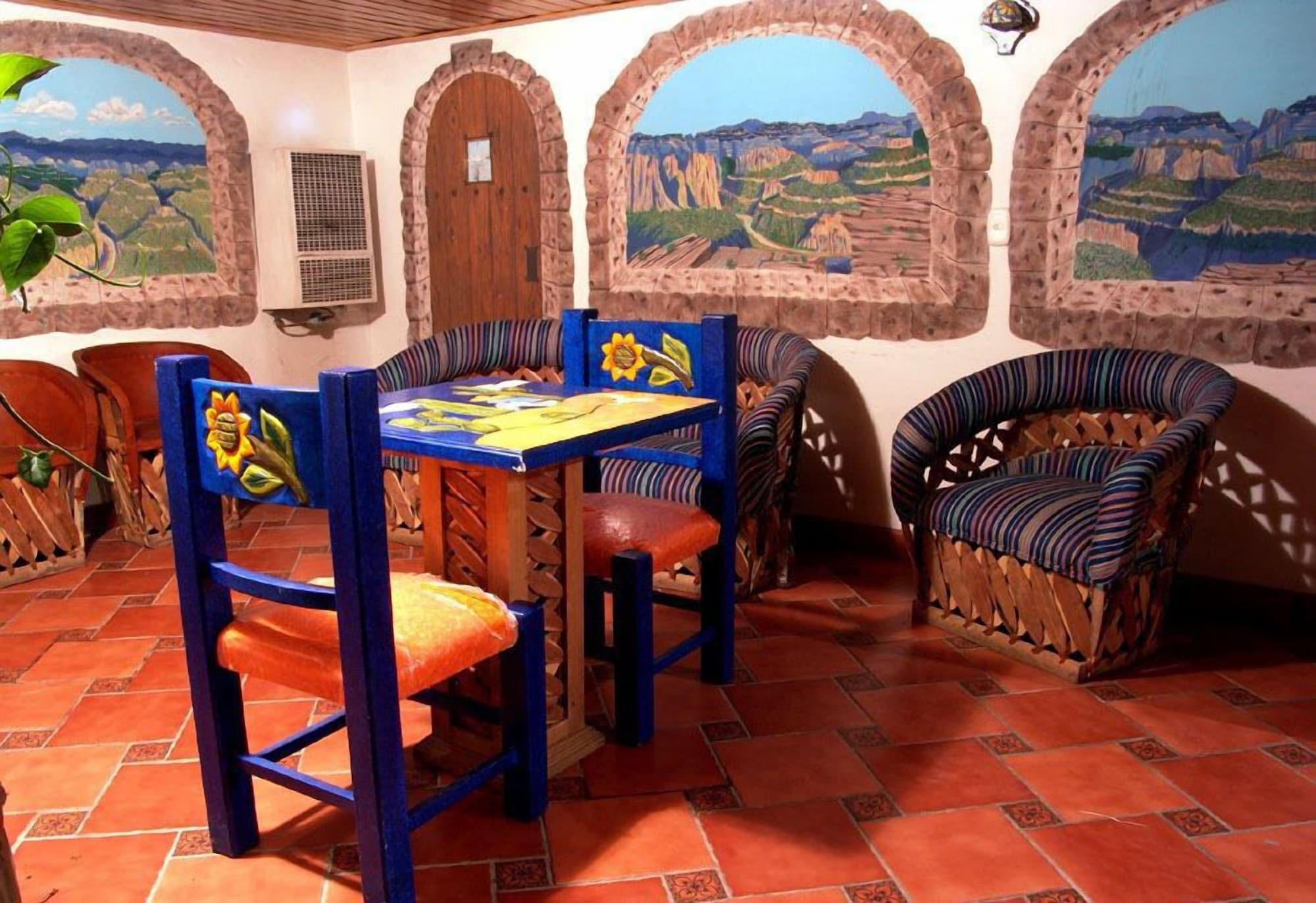 Restaurant Plaza Mexicana Margarita's Hotel