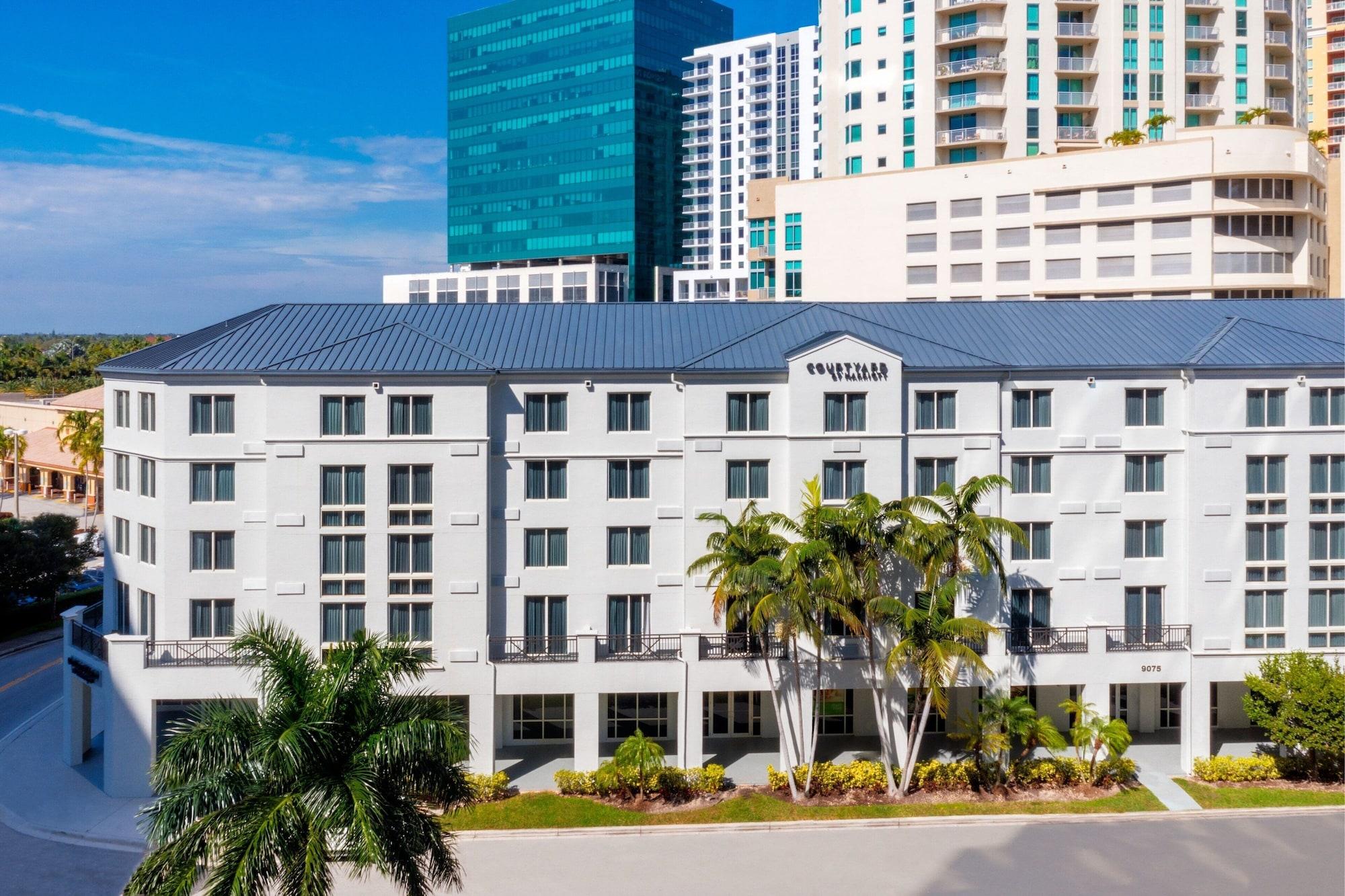 Vista Exterior Courtyard by Marriott Miami Dadeland