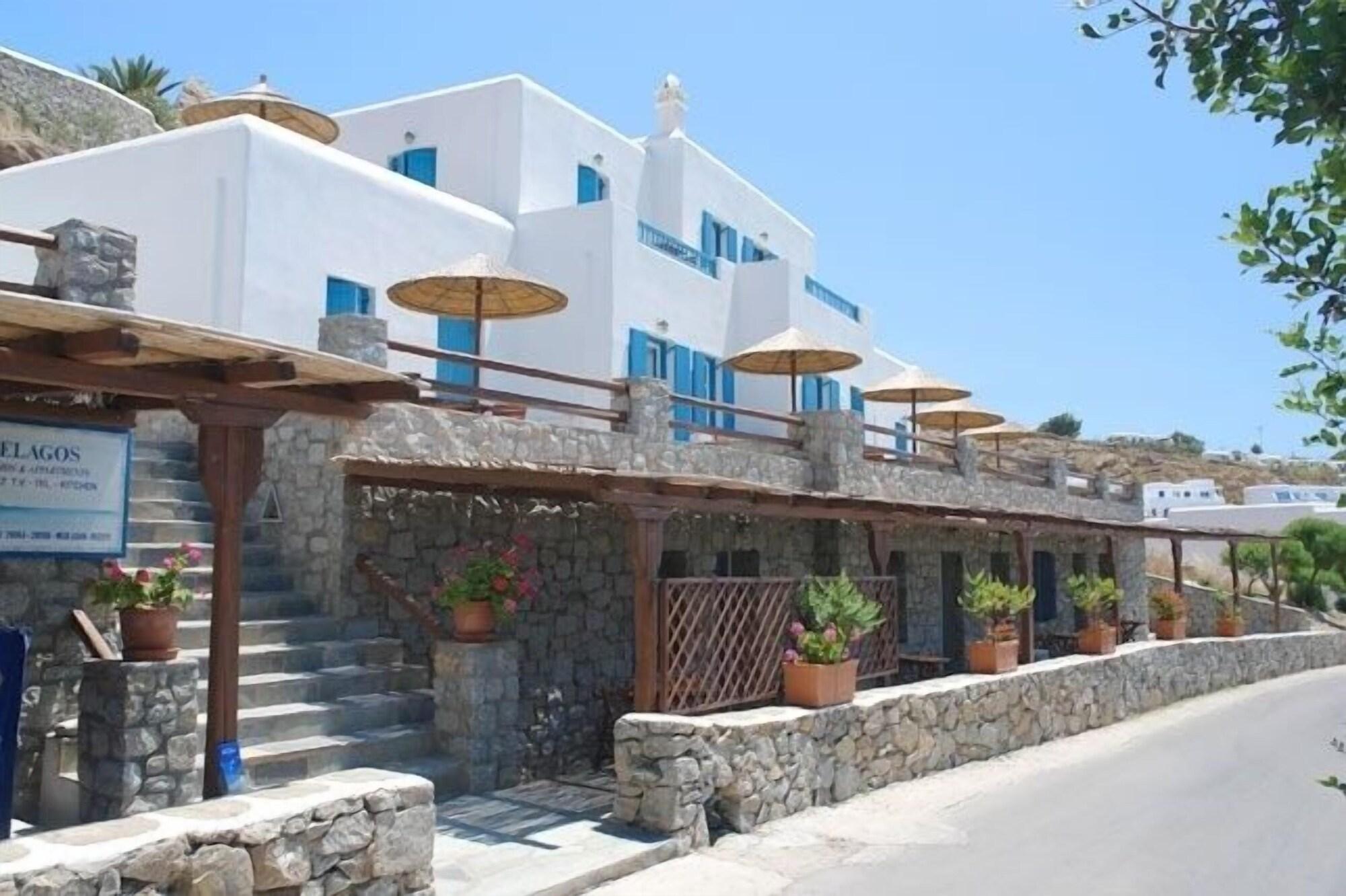 Vista Exterior Pelagos Studios