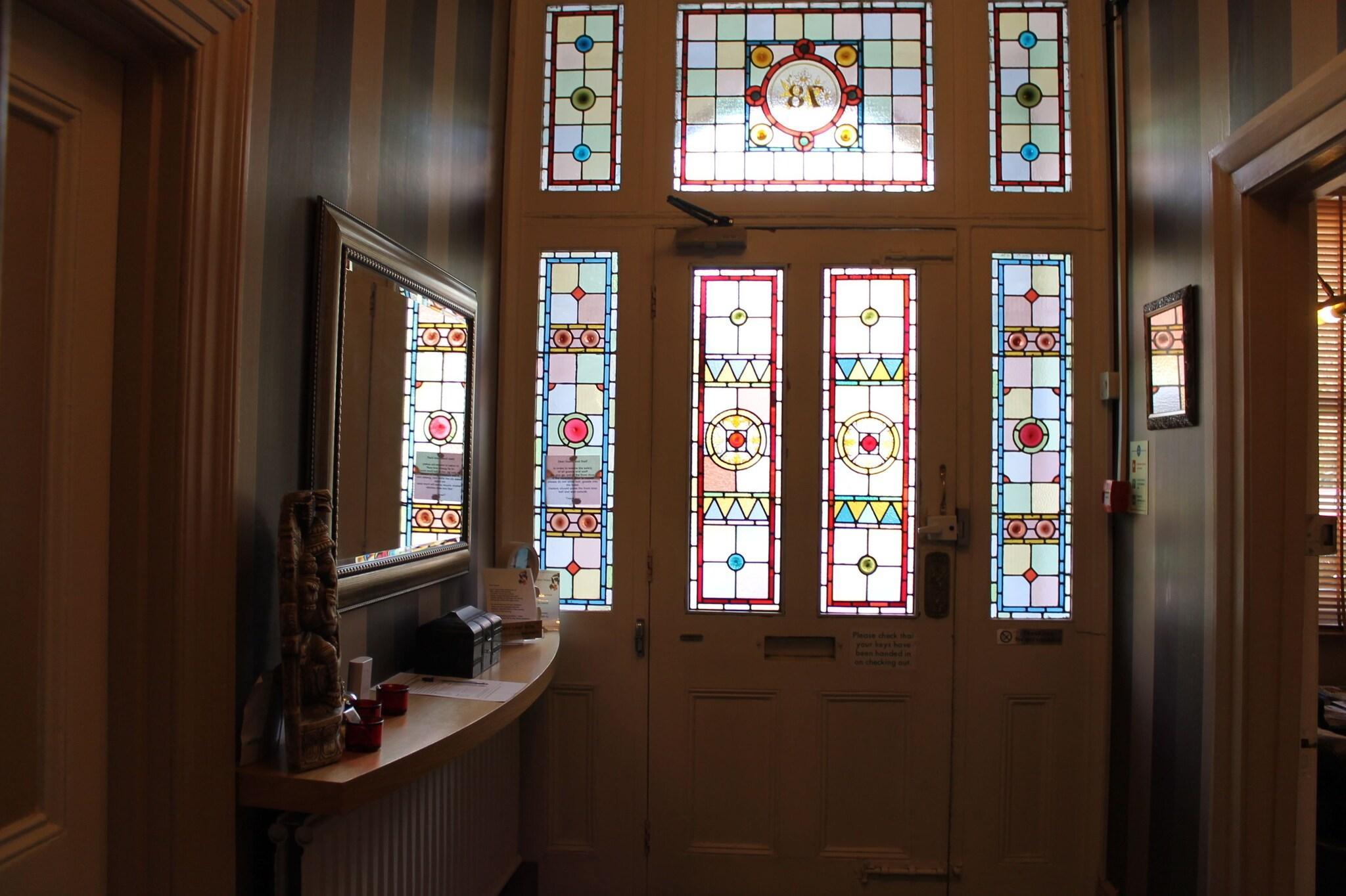 Vista Lobby Wimbledon Hotel