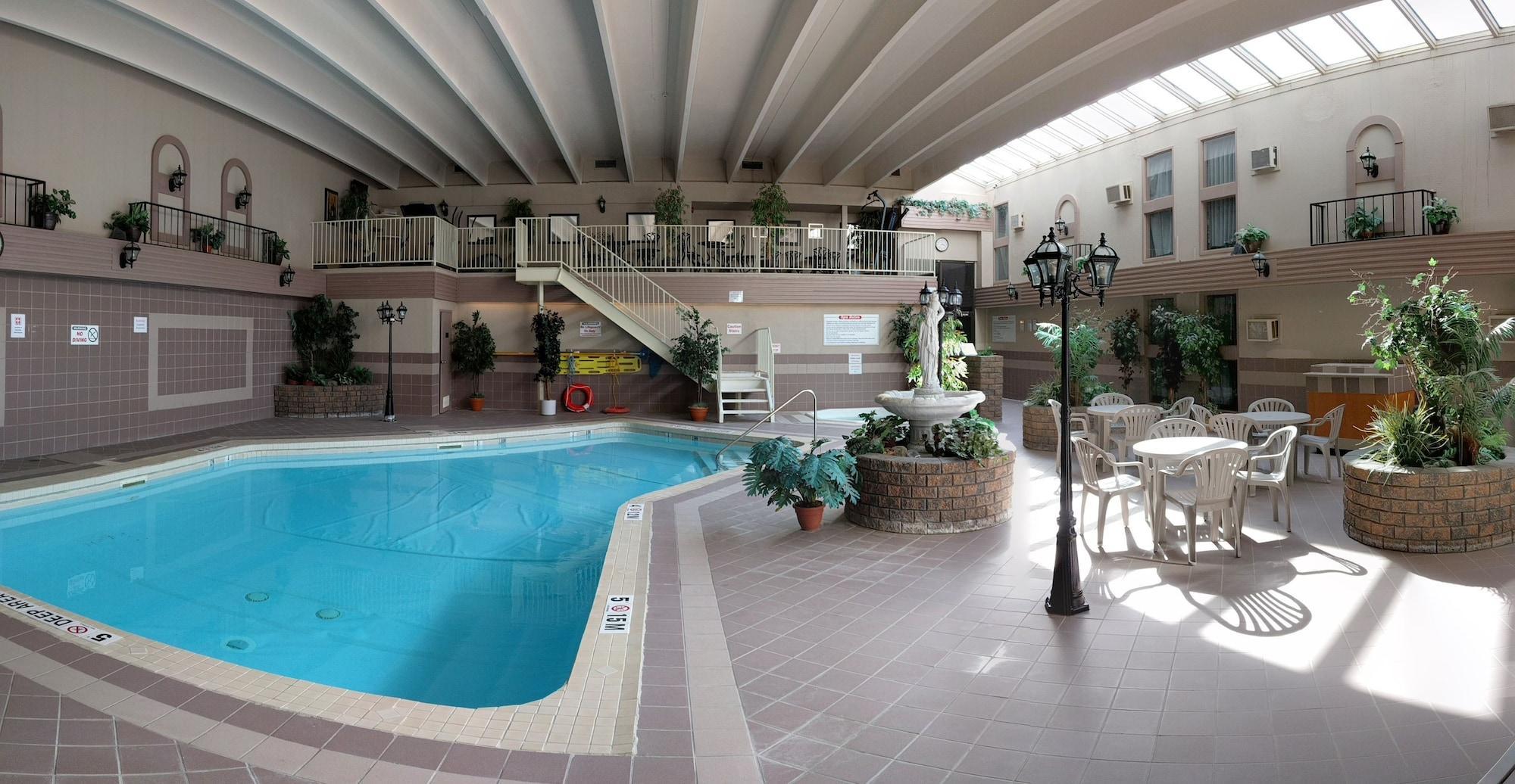 Vista Exterior Bluebird Hotel