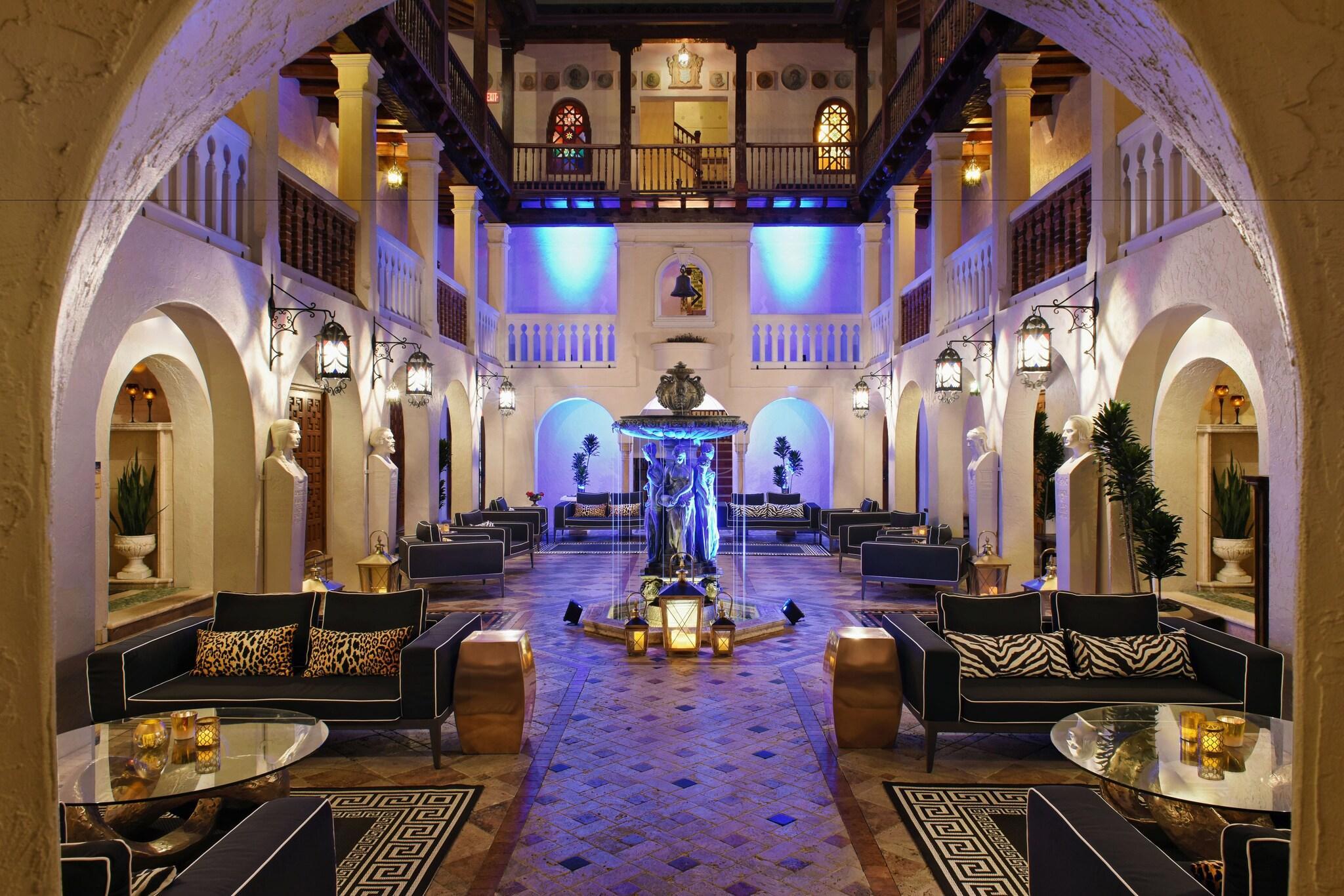 Vista Lobby The Villa Casa Casuarina