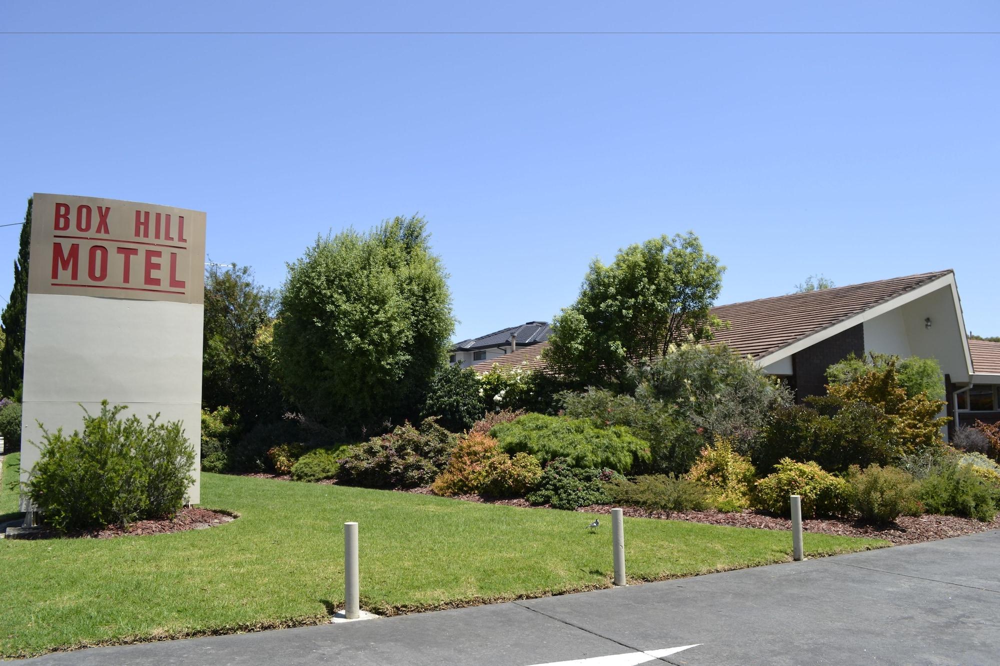Vista Exterior Box Hill Motel