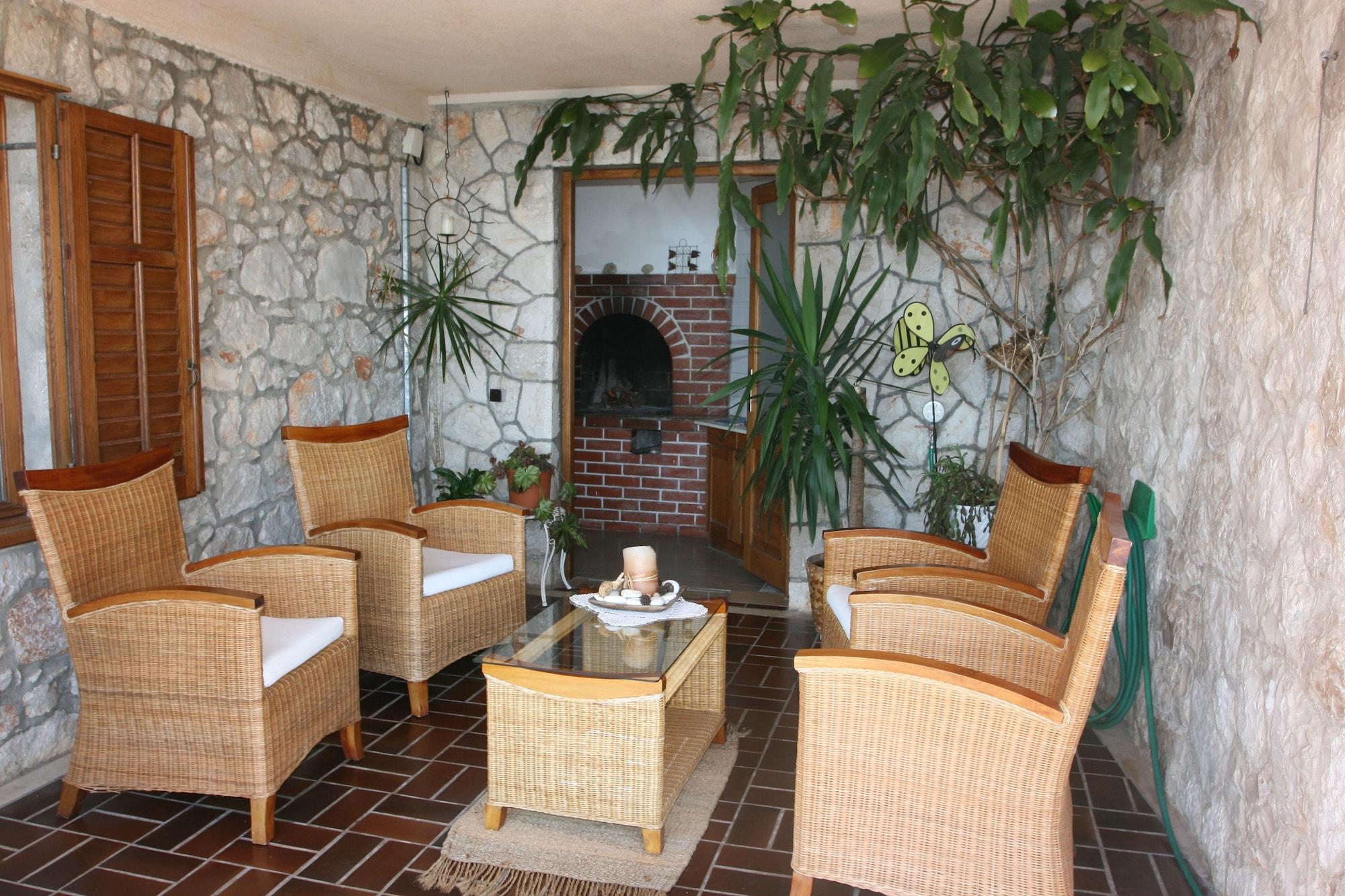 Vista Lobby Villa Perka