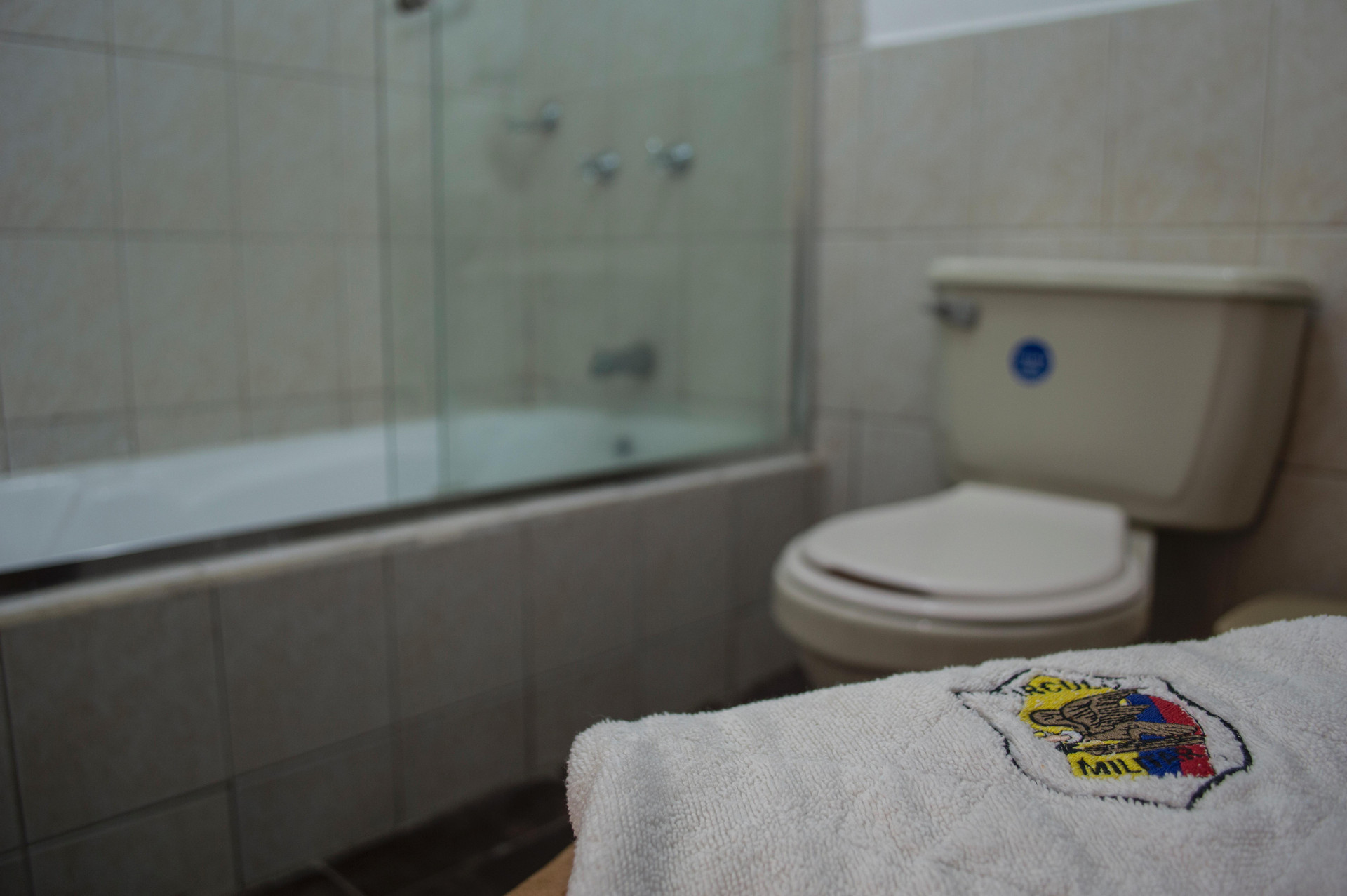 Baño Circulo Militar del Austro