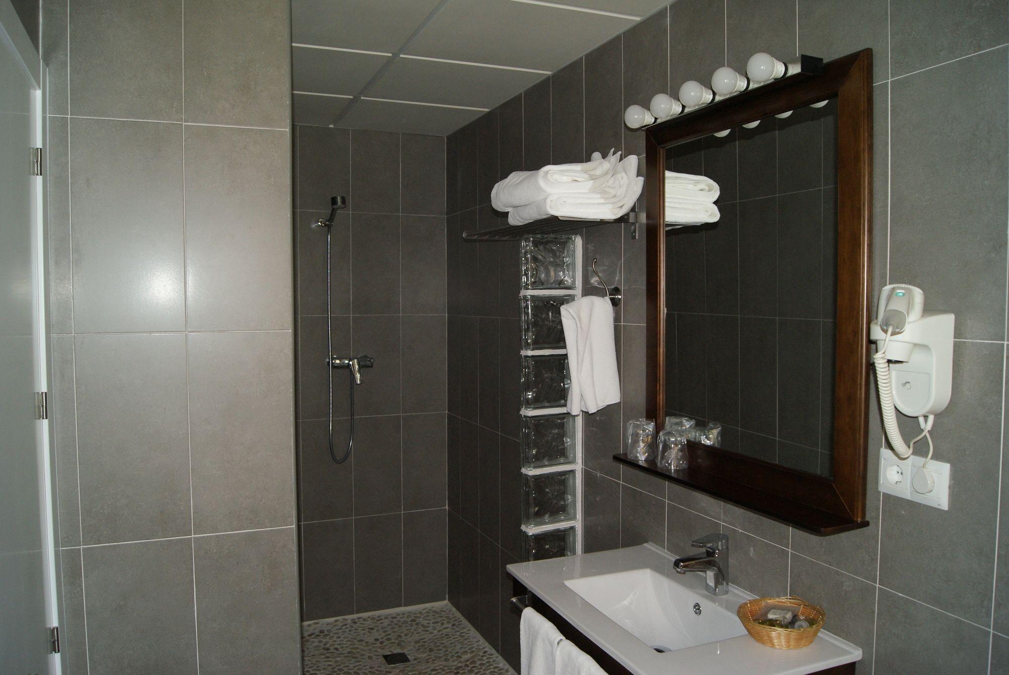 Equipamiento de Habitación Hotel Varinia Serena - Balneario de Alange