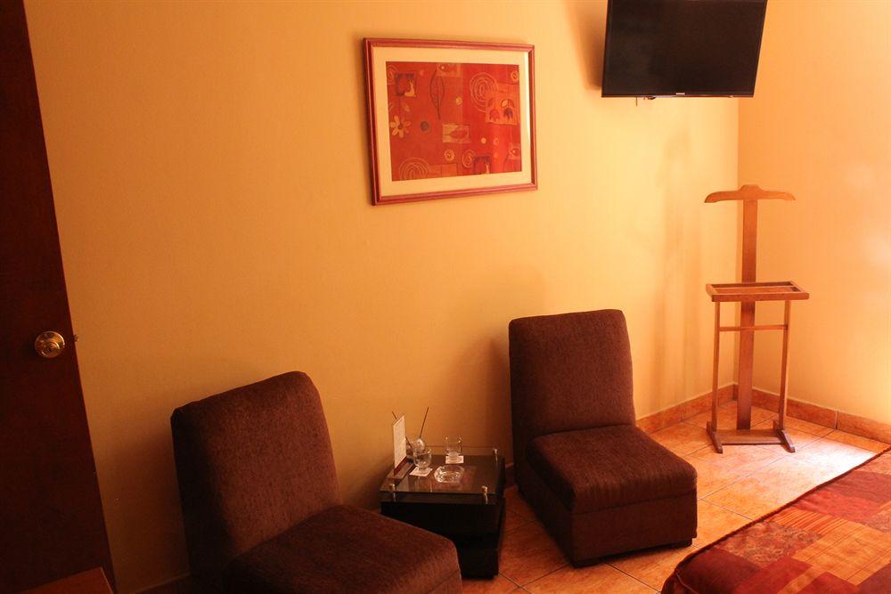 Set de Habitación Hostal Milano Surco