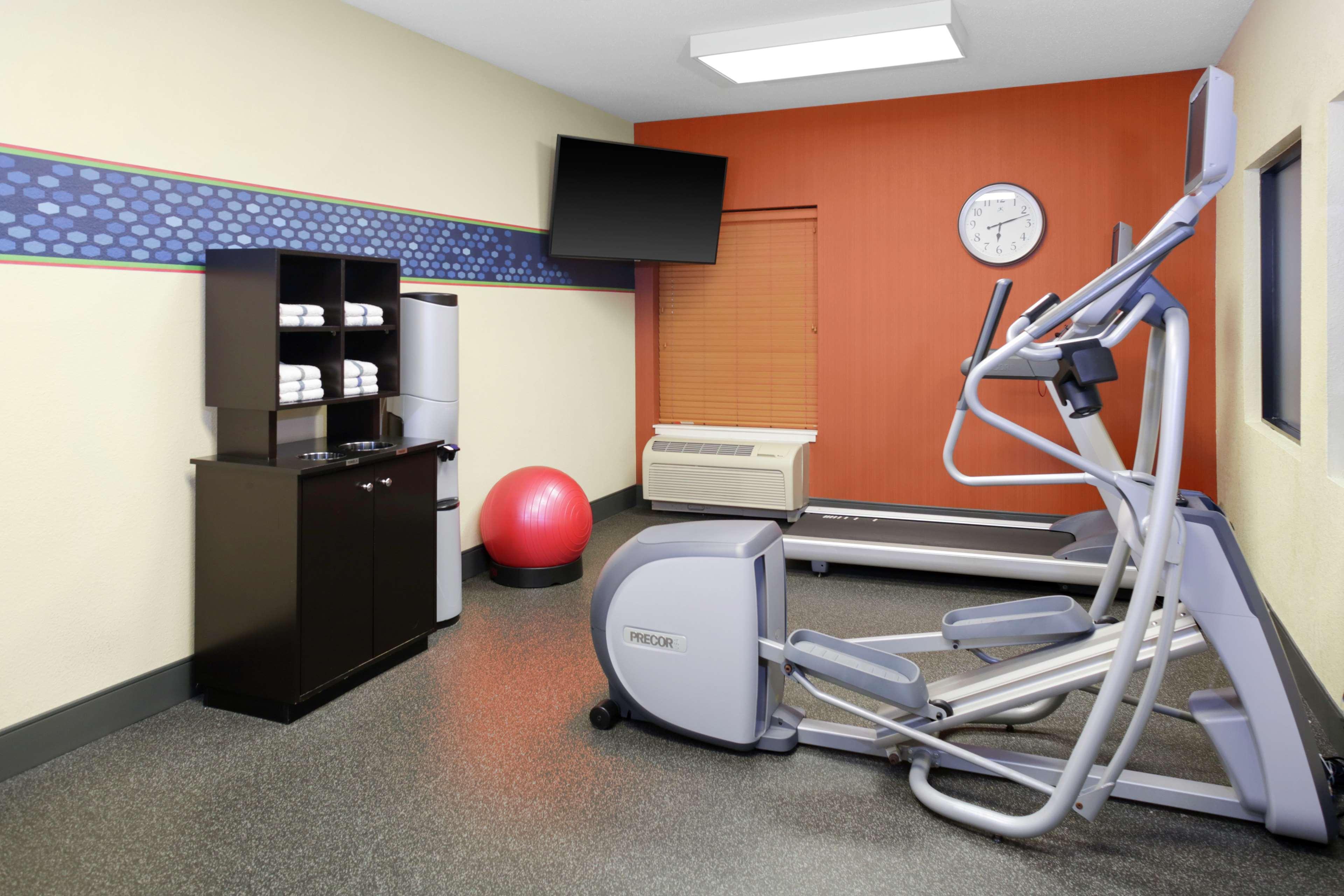 Gimnasio Hampton Inn Portage