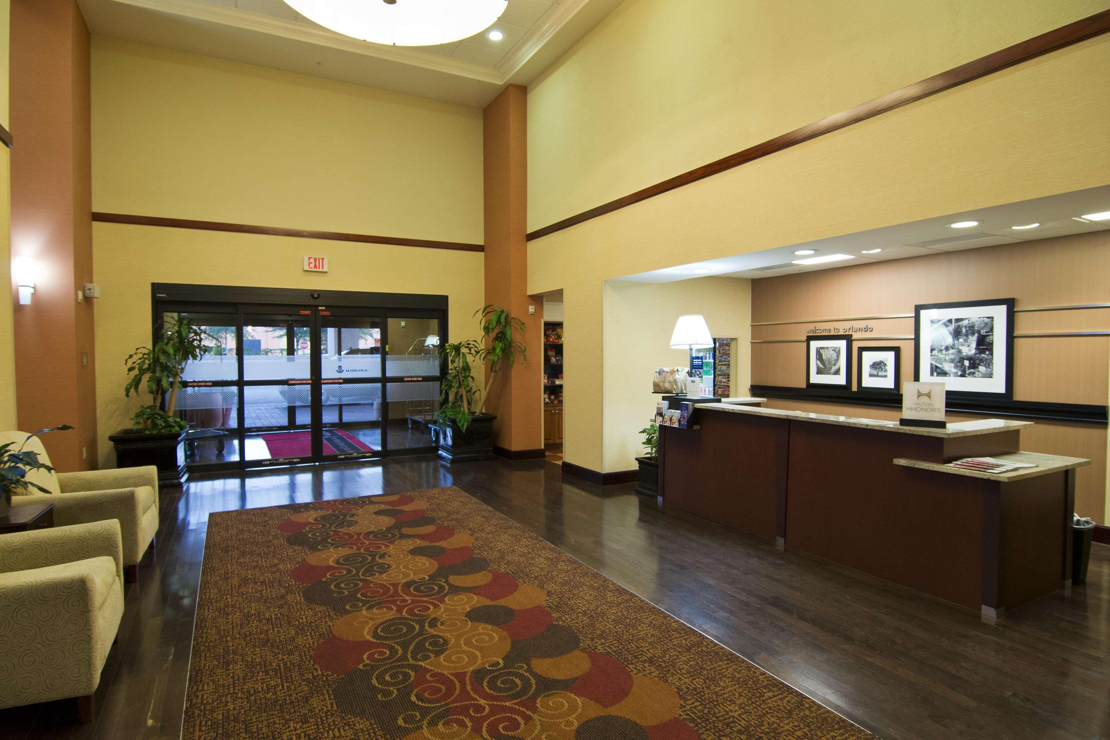 Vista Lobby Hampton Inn & Suites Orlando Intl Dr N