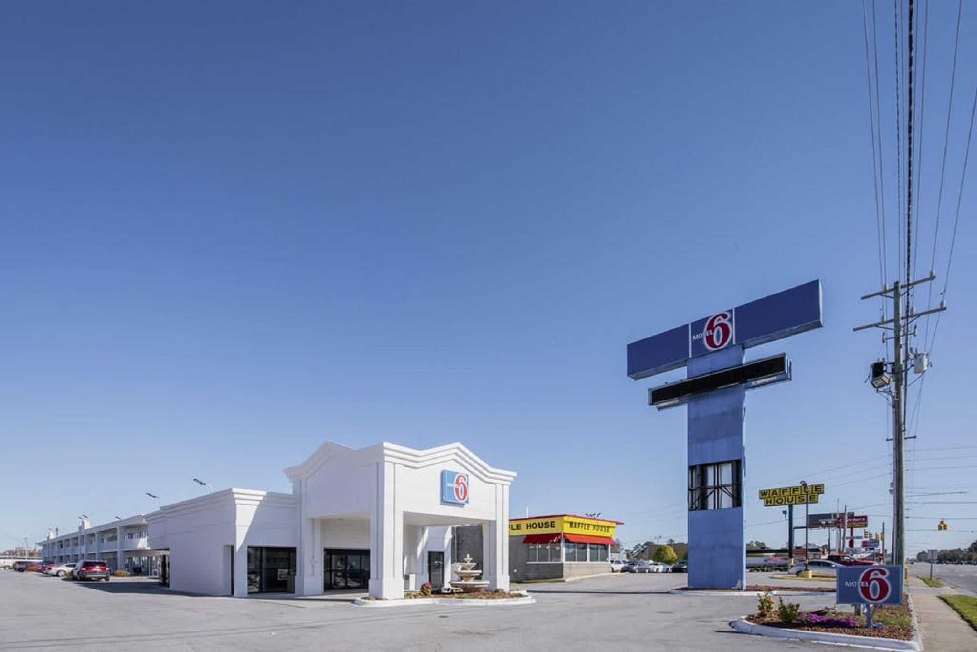 Vista Exterior Motel 6 Jacksonville, NC