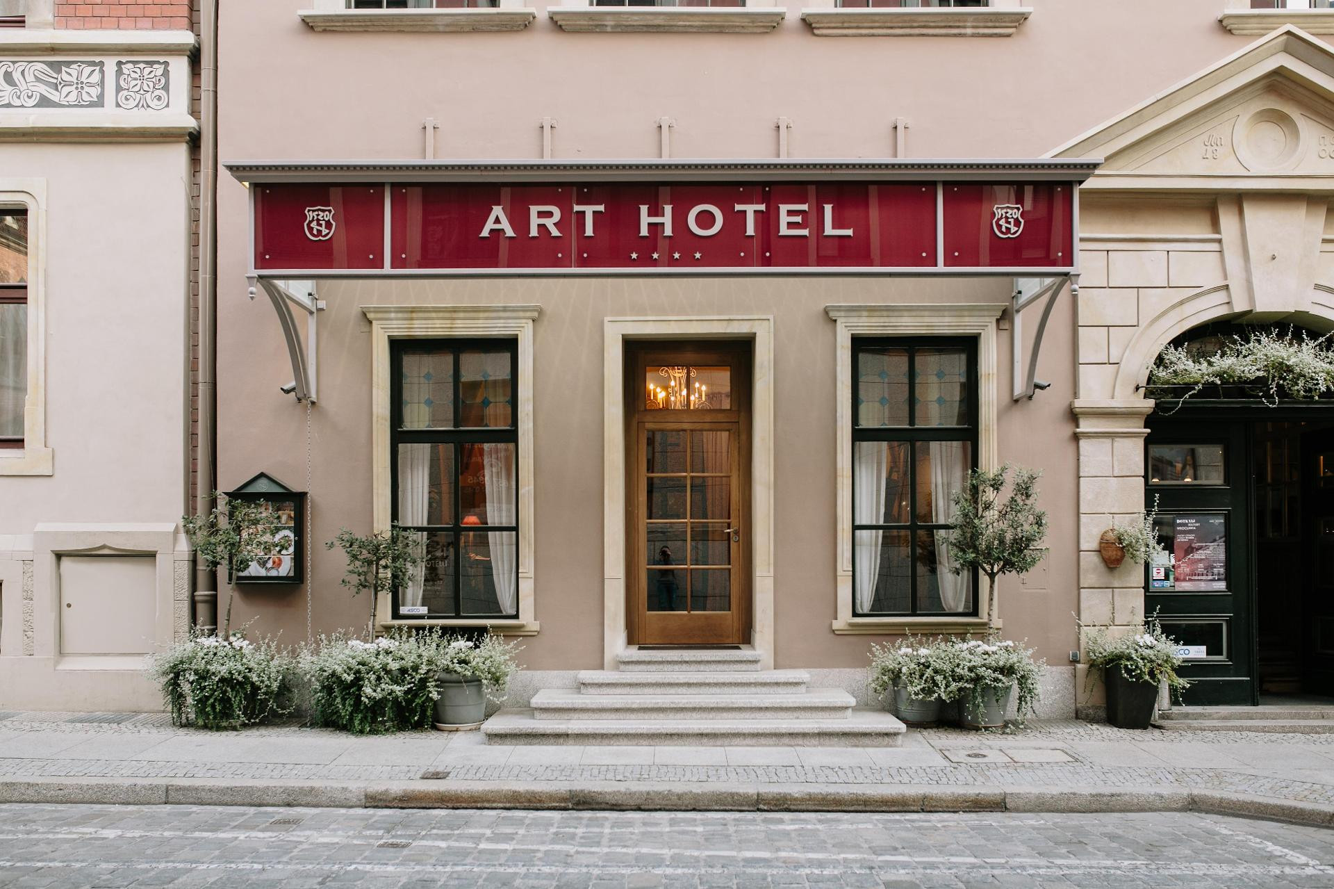 Vista Exterior Art Hotel