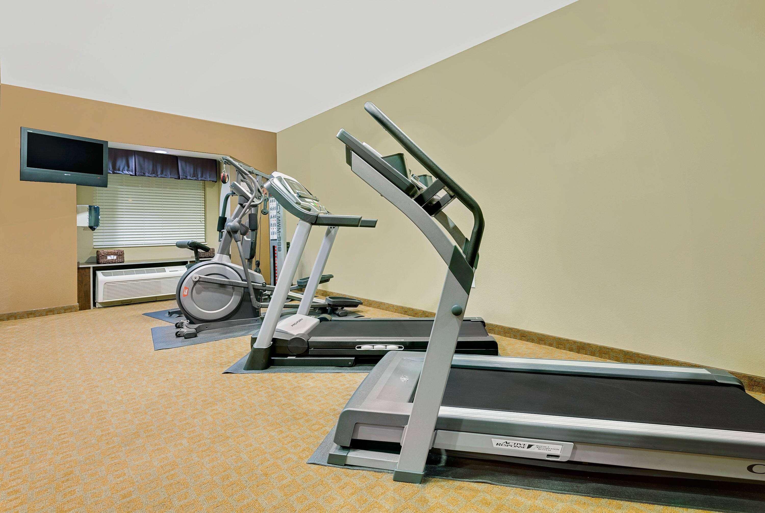 Gimnasio Microtel by Wyndham Perry National Fairground Area I-75