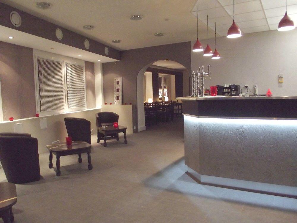 Bar/Salón Hotel Le Hauteville
