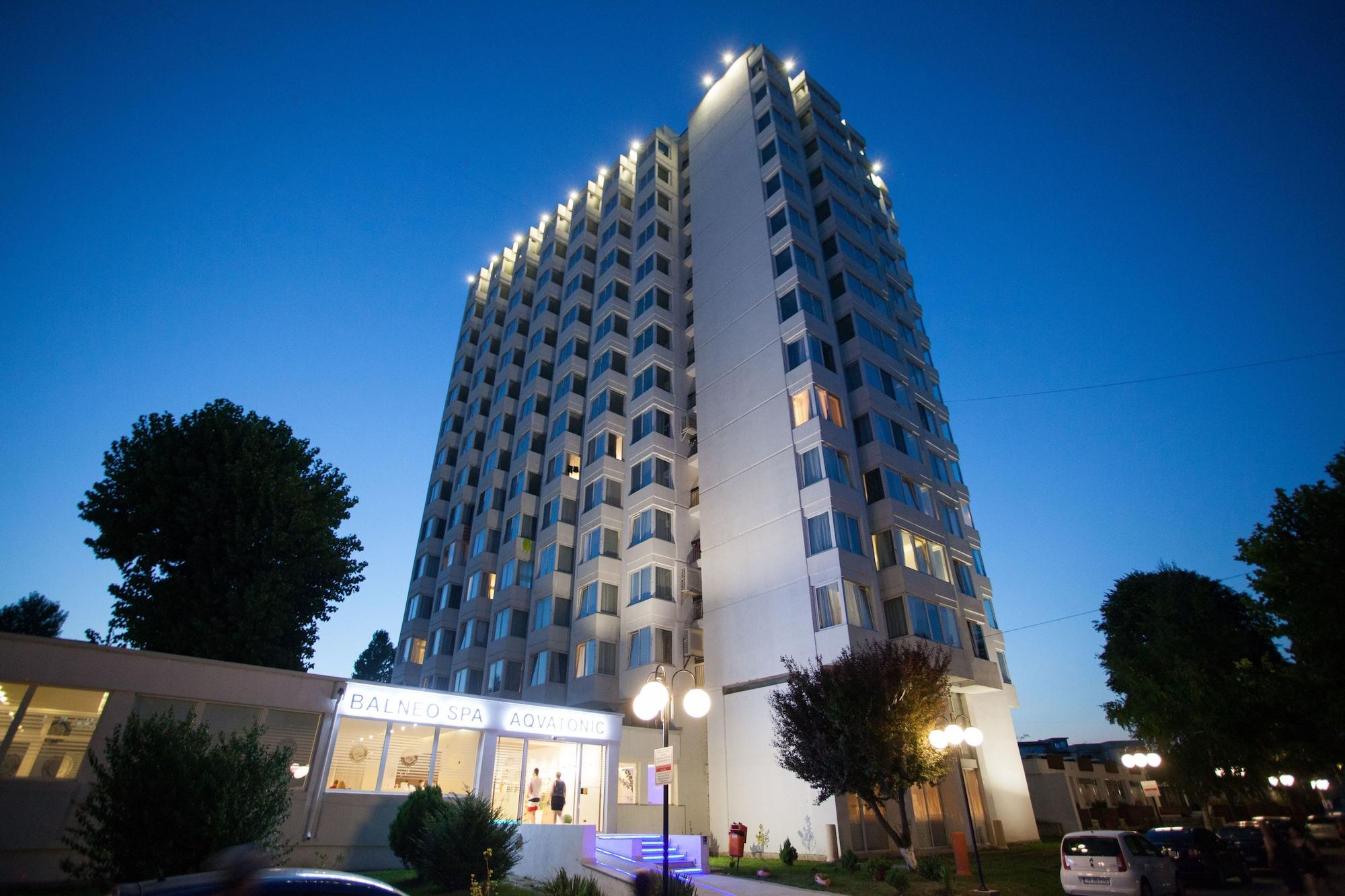 Vista Exterior Aqvatonic Balneo Spa - Steaua de Mare