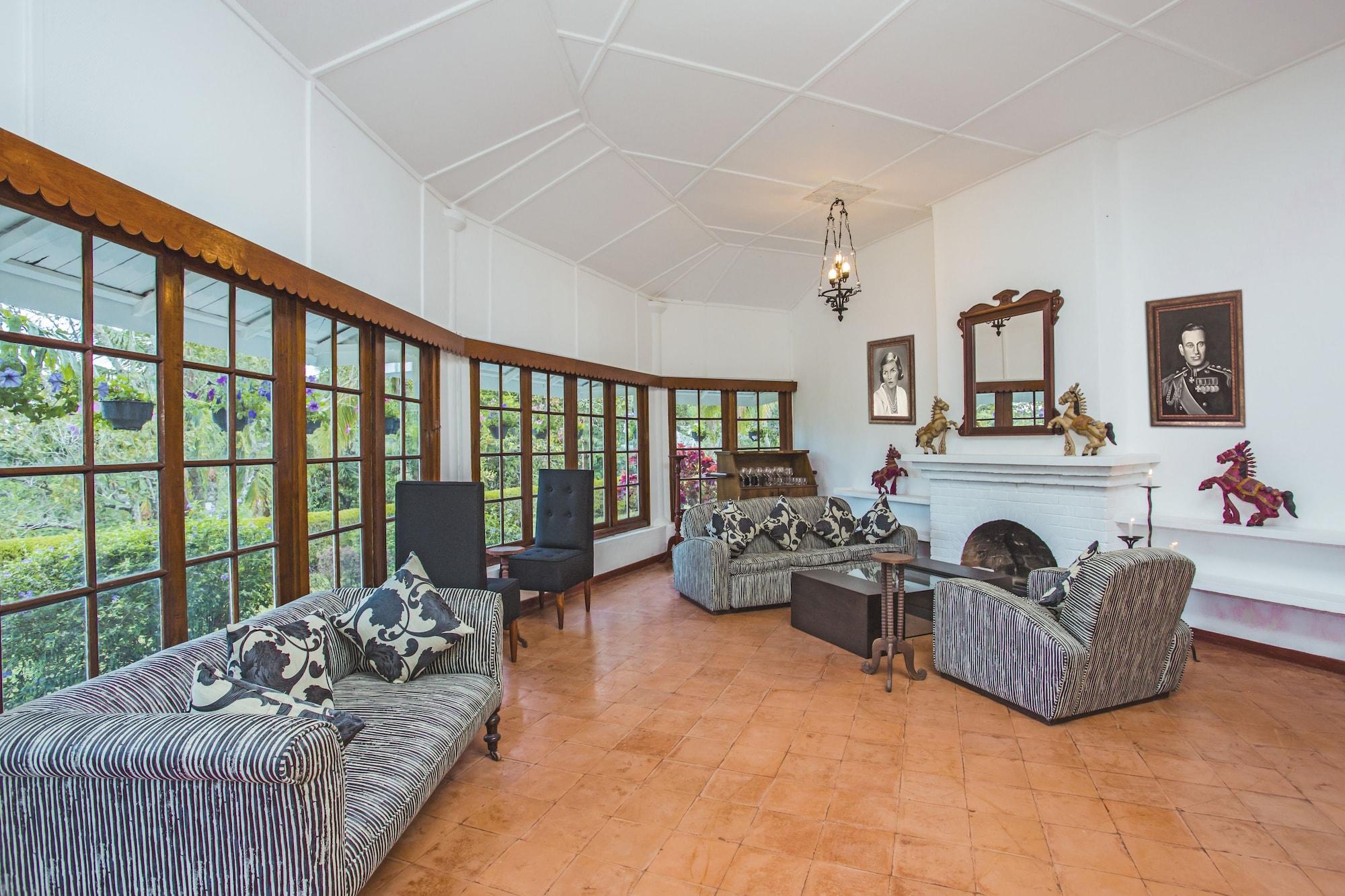 Vista Lobby Mountbatten Bungalow